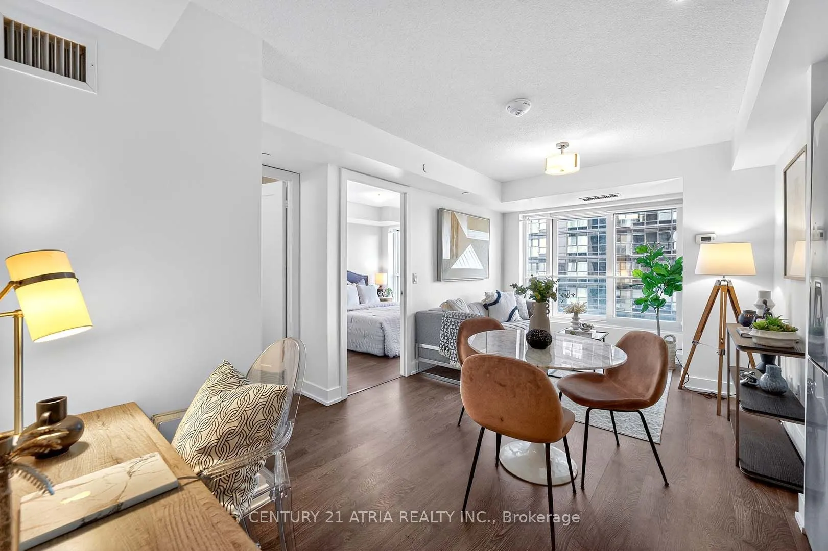 7 Mabelle Avenue, #1805