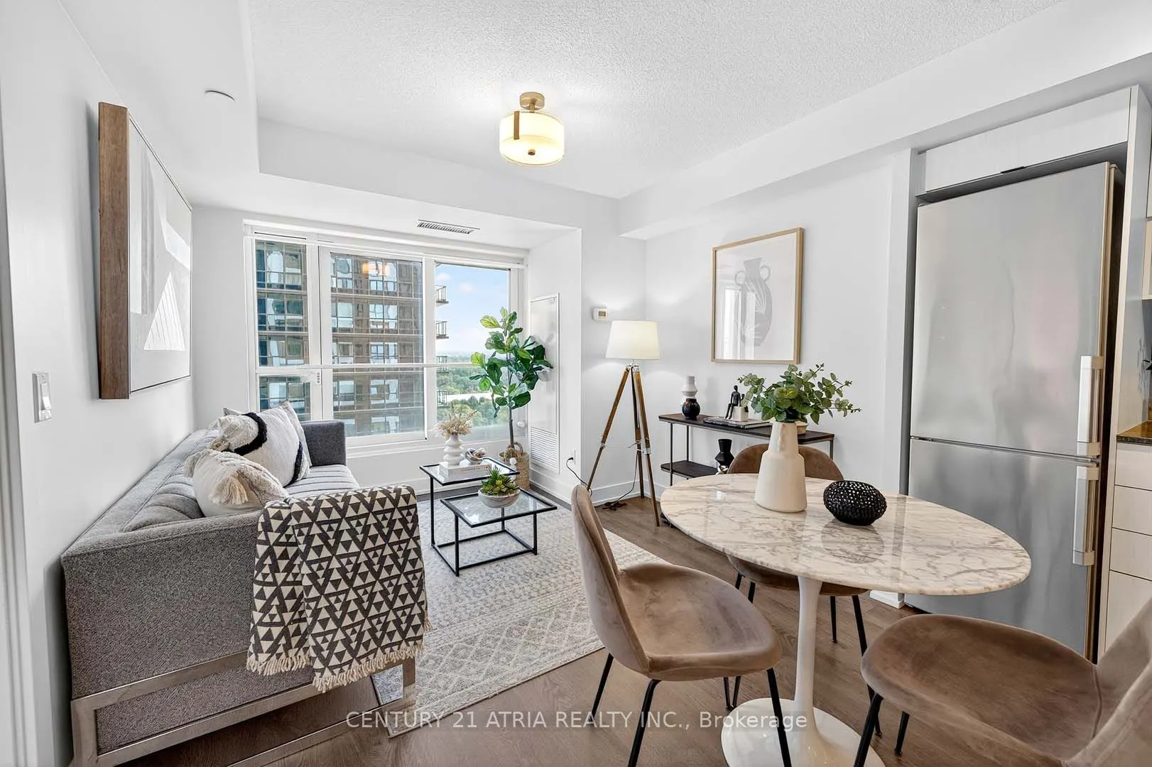 7 Mabelle Avenue, #1805