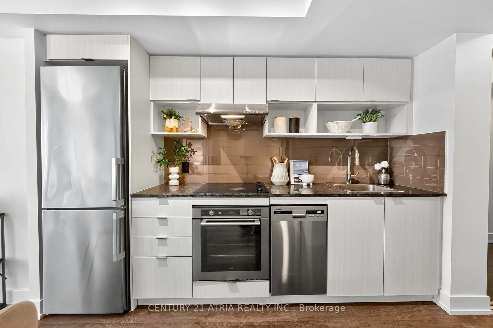 7 Mabelle Avenue, #1805