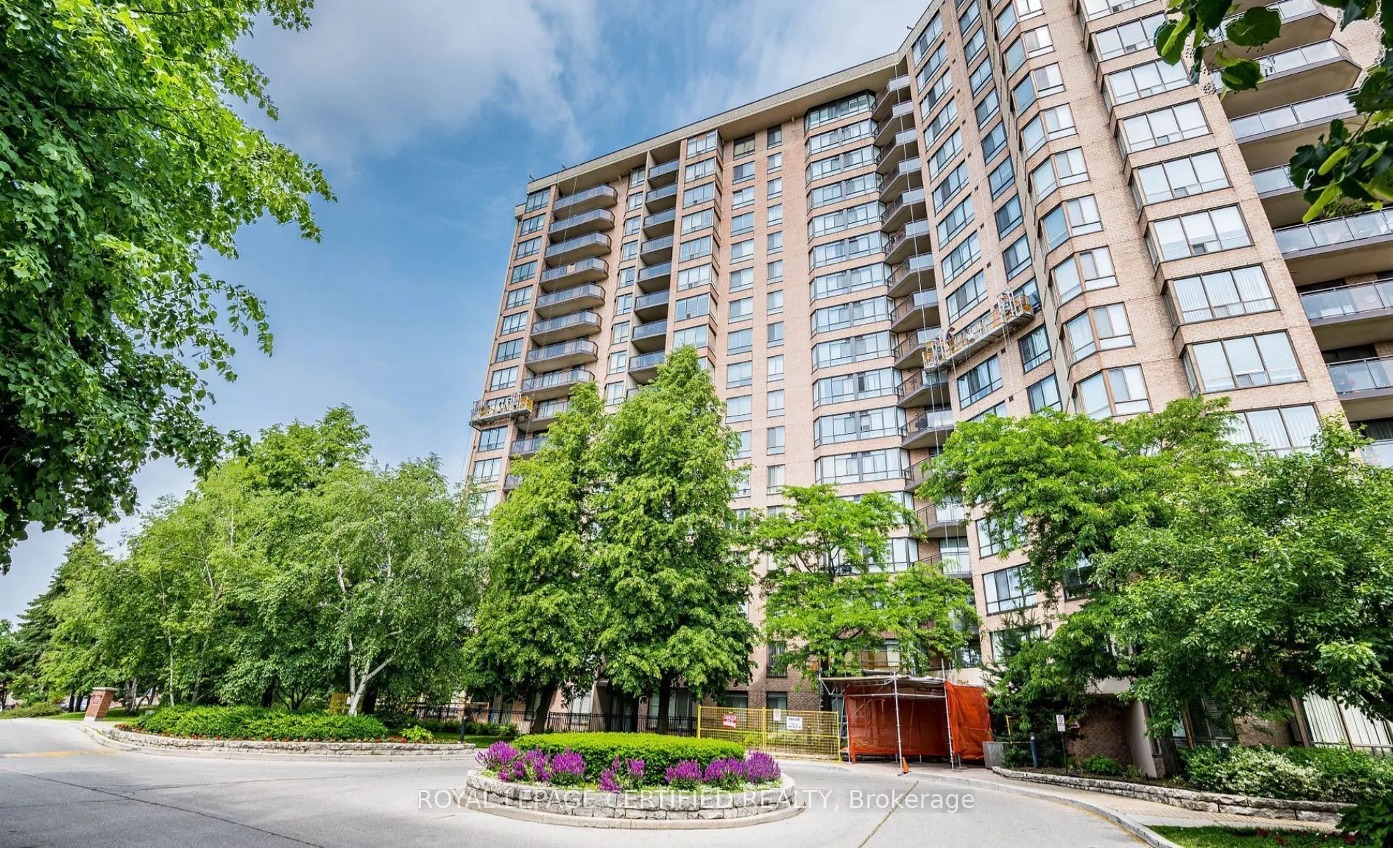 20 Cherrytree Drive, #PH2