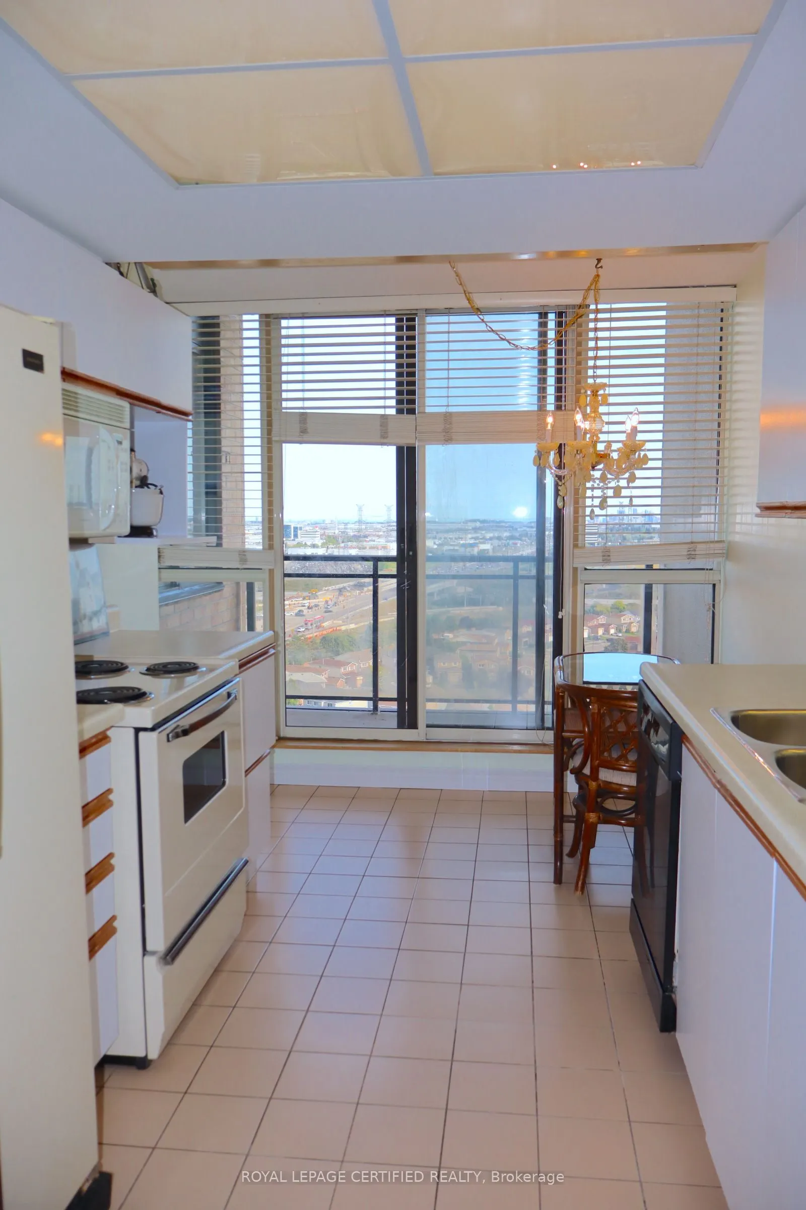 20 Cherrytree Drive, #PH2