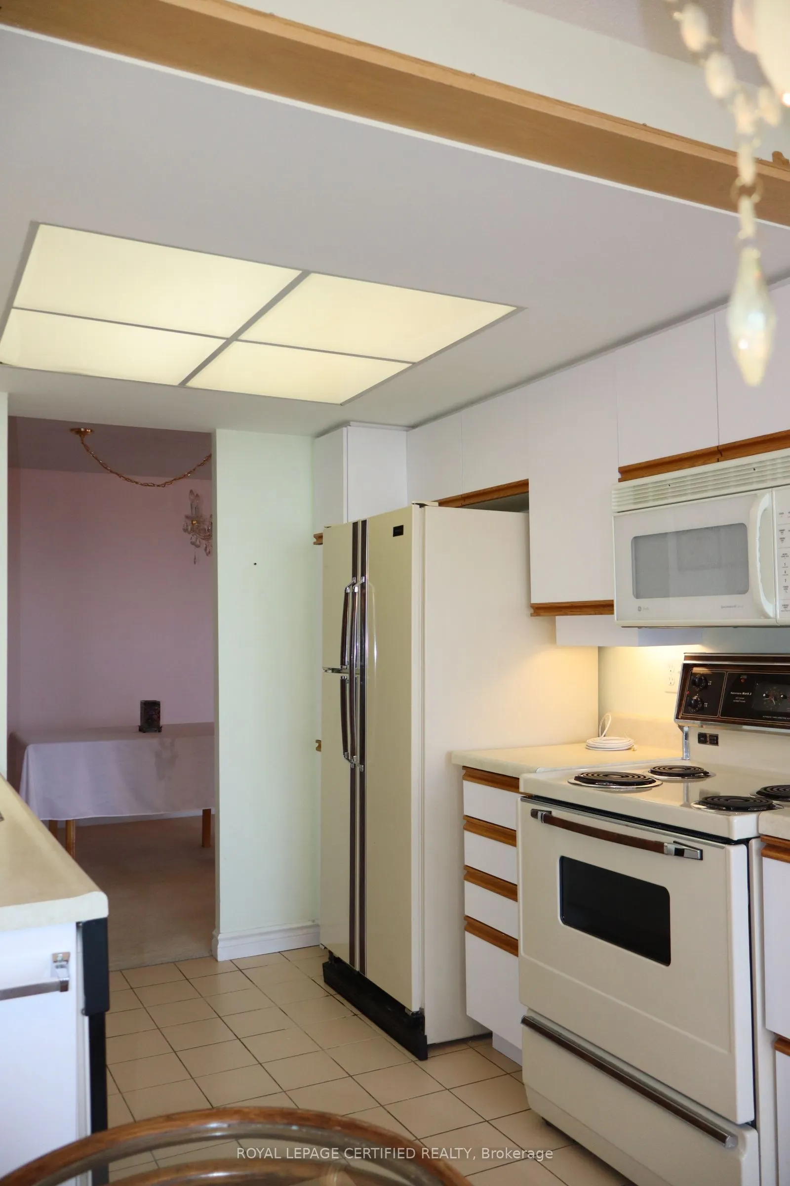 20 Cherrytree Drive, #PH2