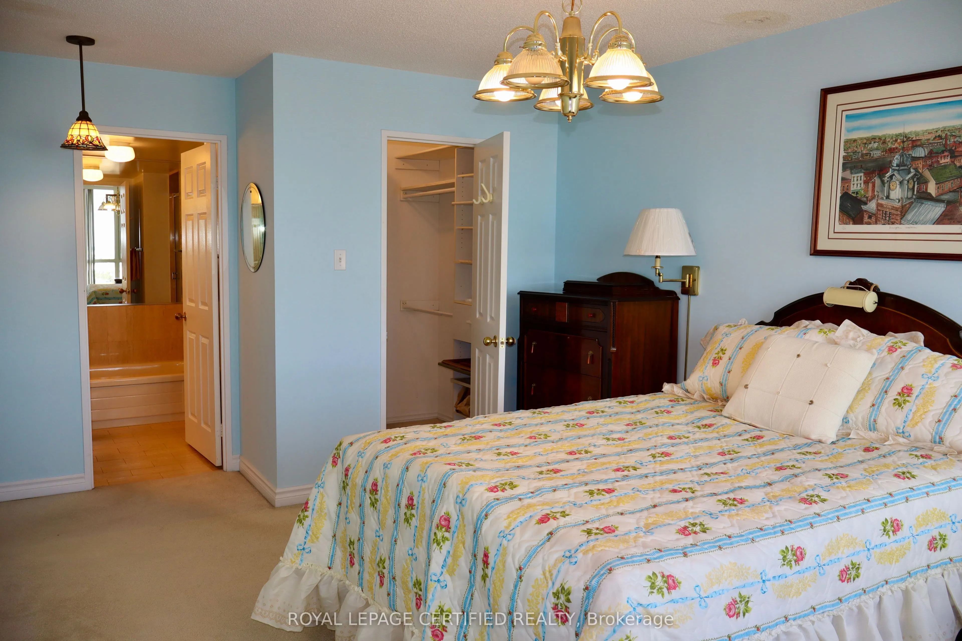 20 Cherrytree Drive, #PH2
