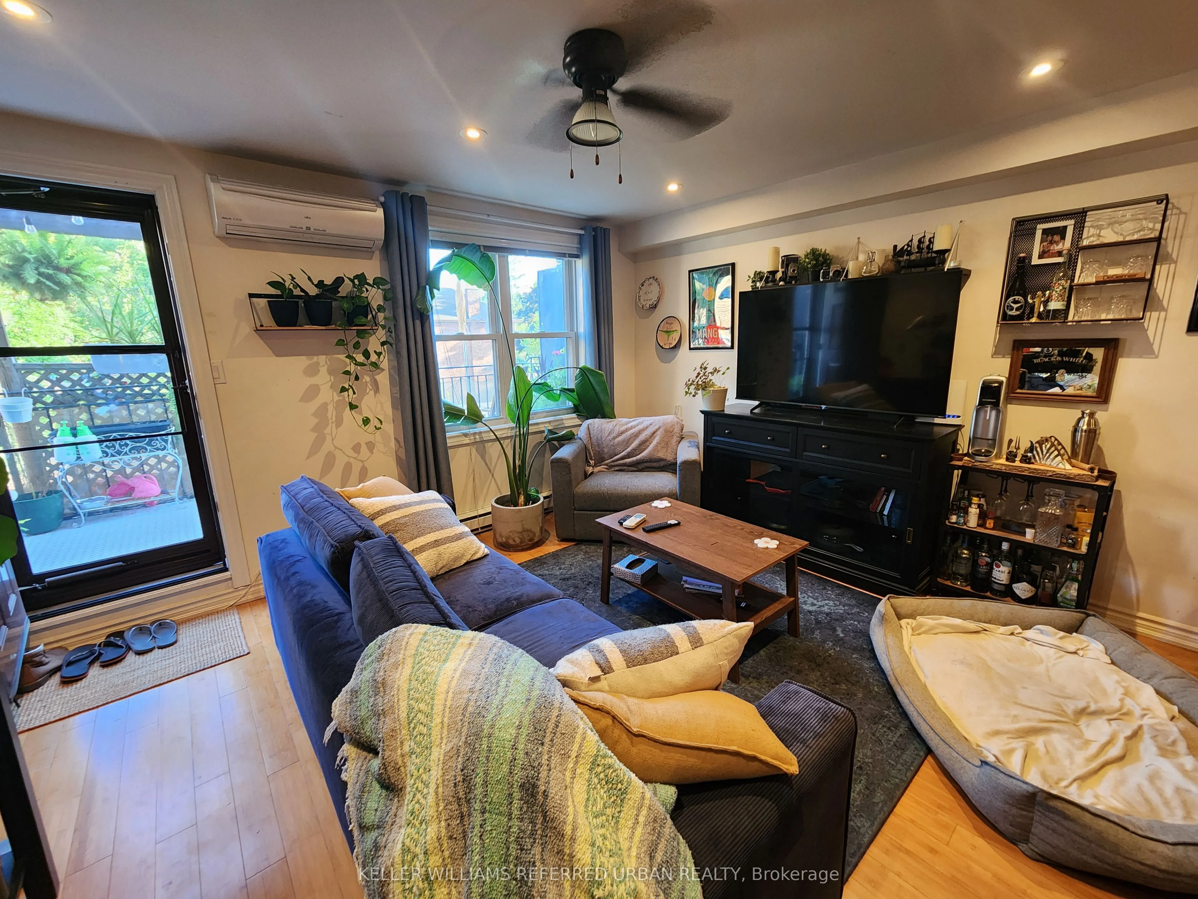 2389 Bloor Street, #2