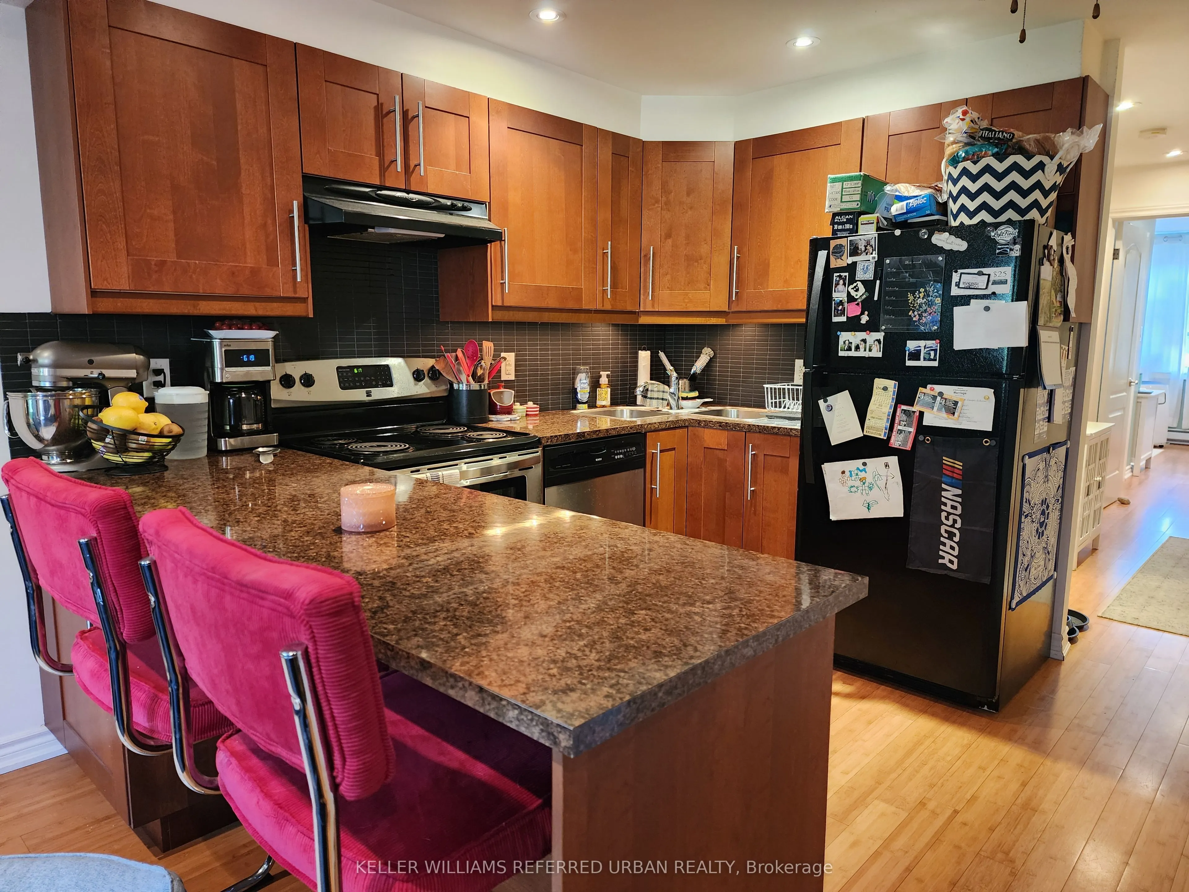 2389 Bloor Street, #2