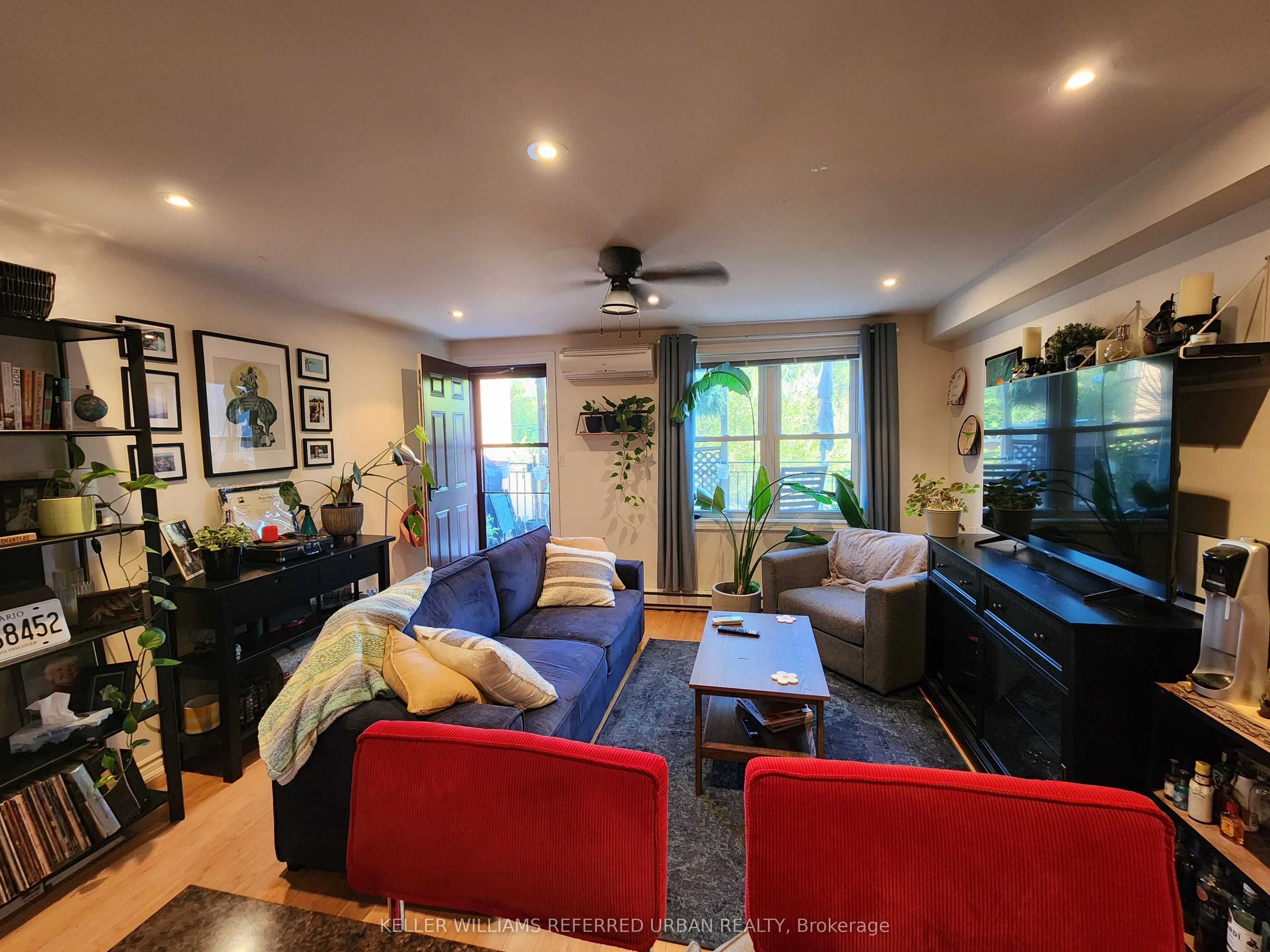 2389 Bloor Street, #2
