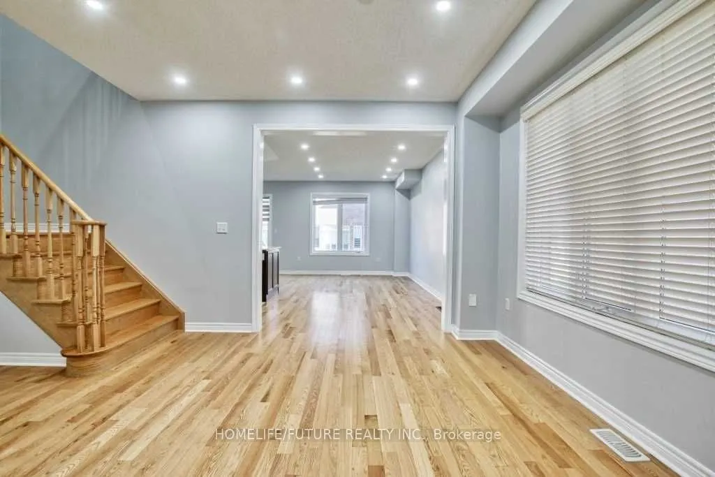 9 Merrybrook Trail, #Main(Upper Unit)