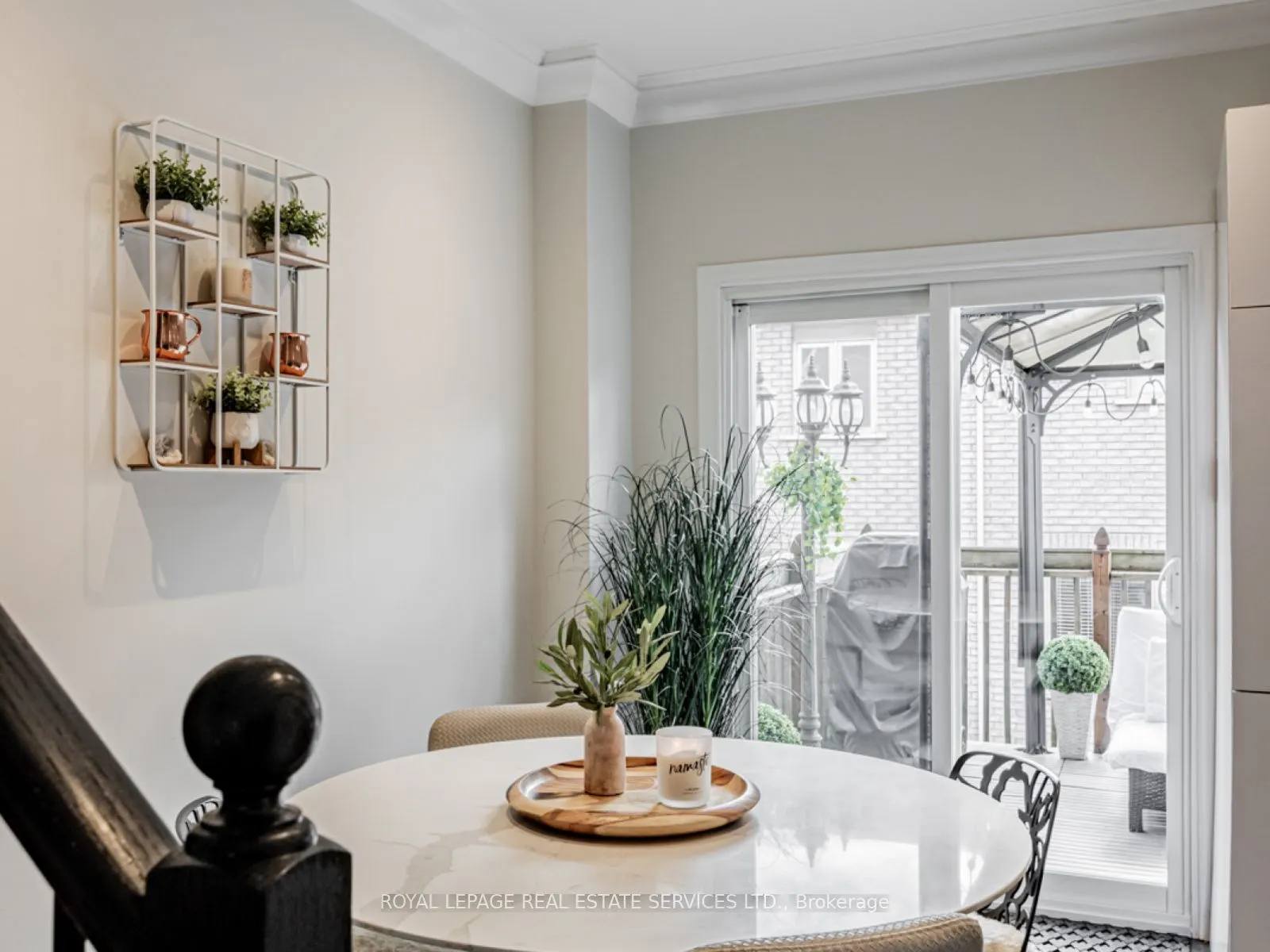105 Harbourview Crescent