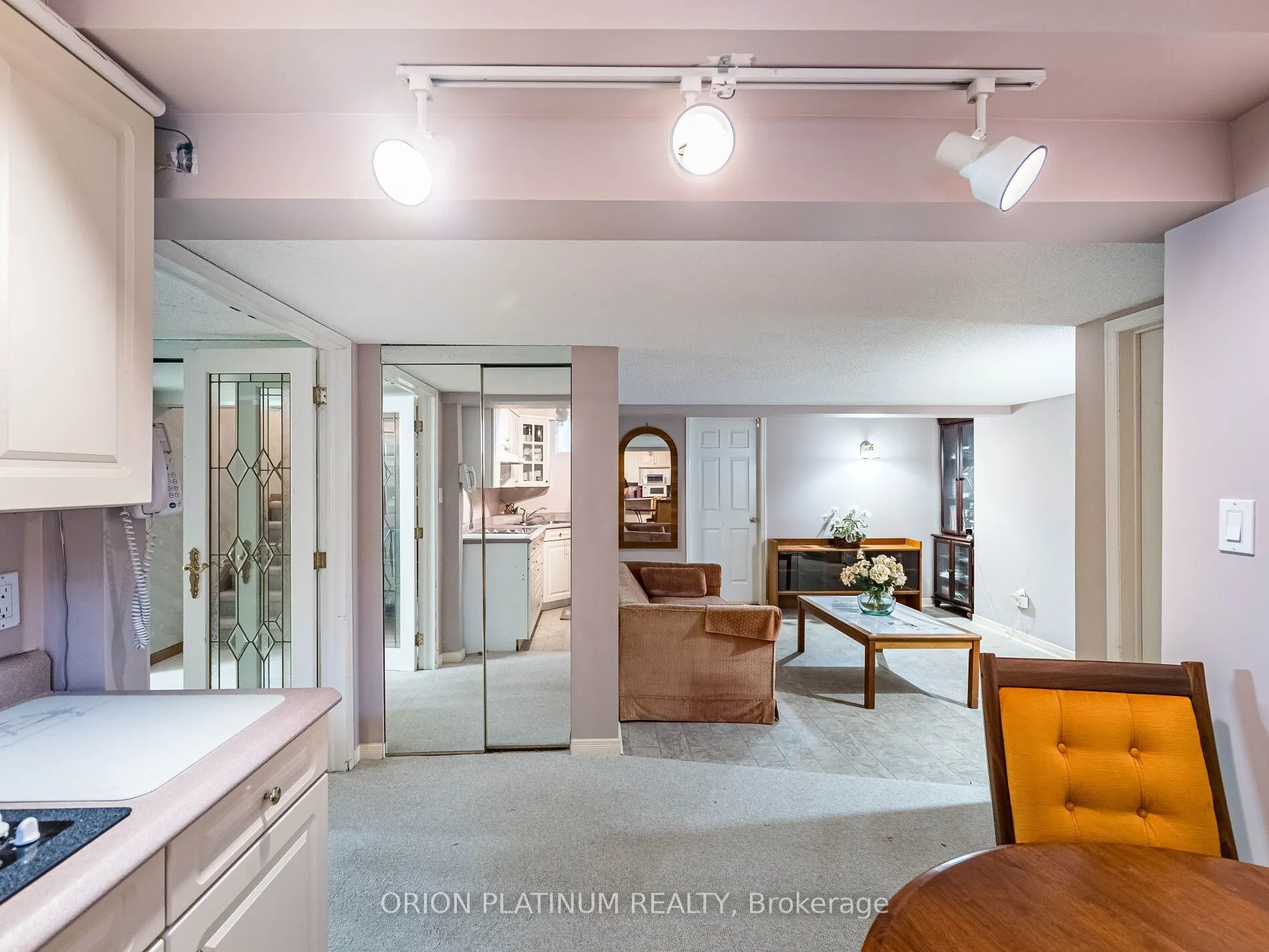 3636 Pitch Pine Crescent