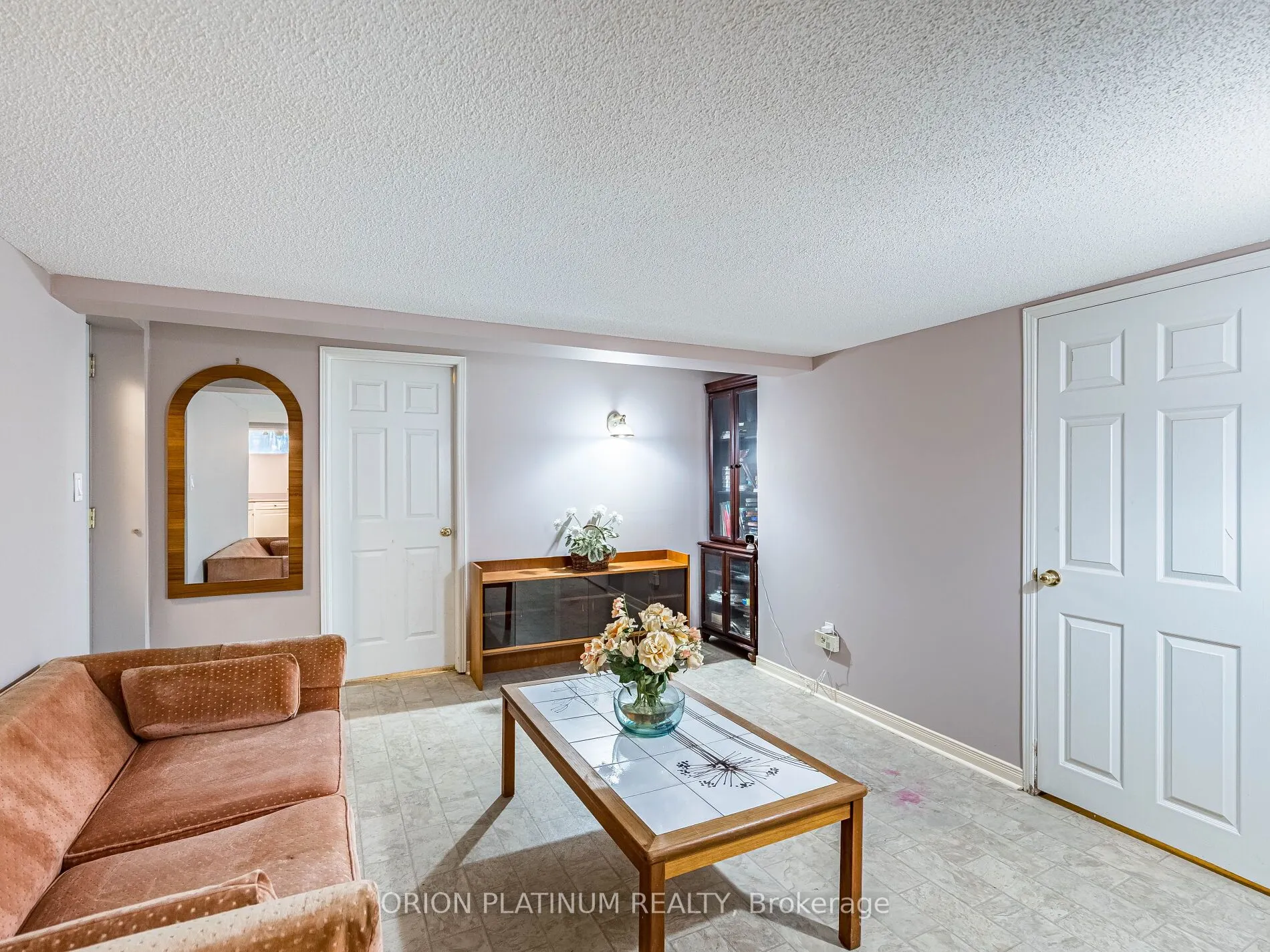 3636 Pitch Pine Crescent