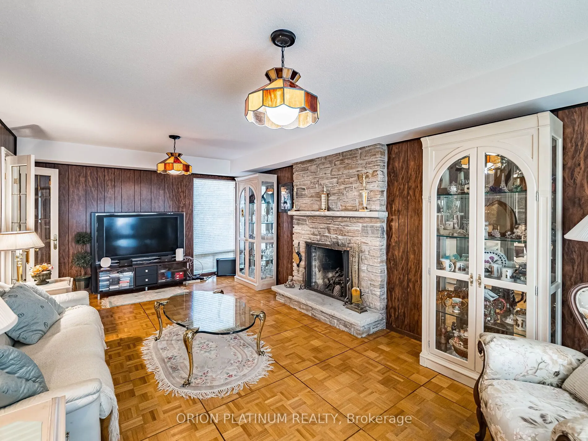 3636 Pitch Pine Crescent