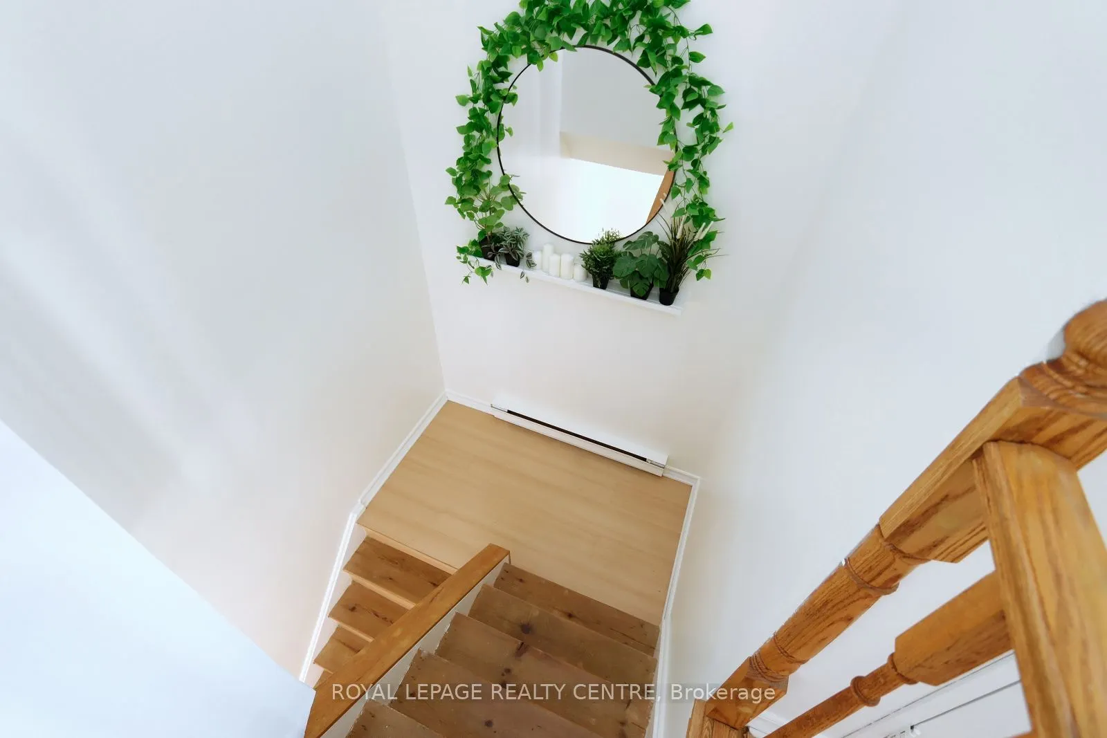 1055 Dundas Street E, #183