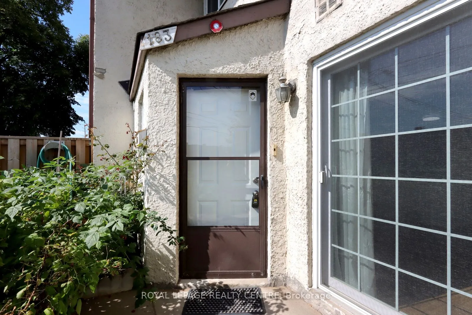 1055 Dundas Street E, #183