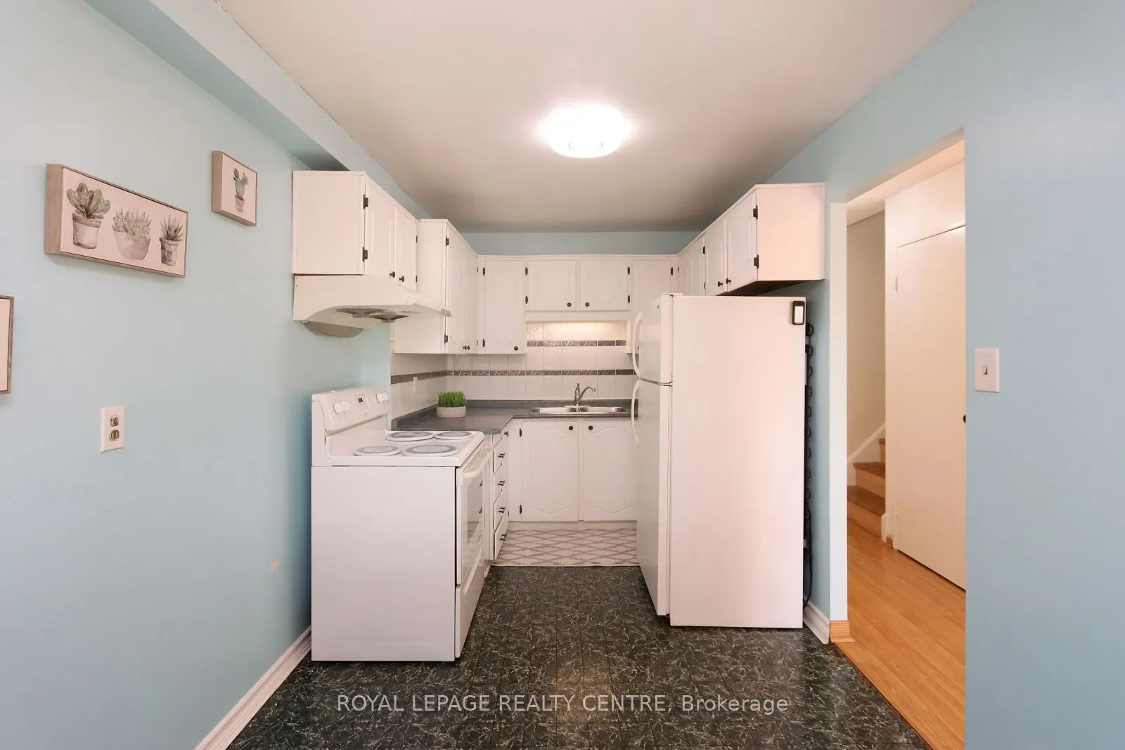1055 Dundas Street E, #183