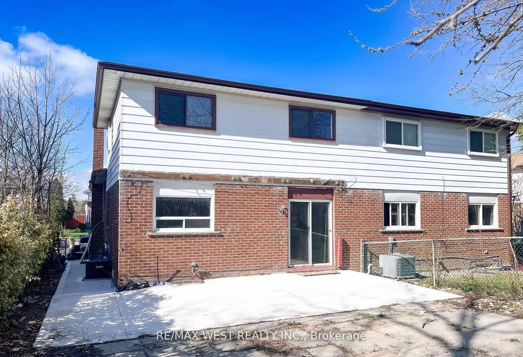 322 Hansen Road, ##Upper