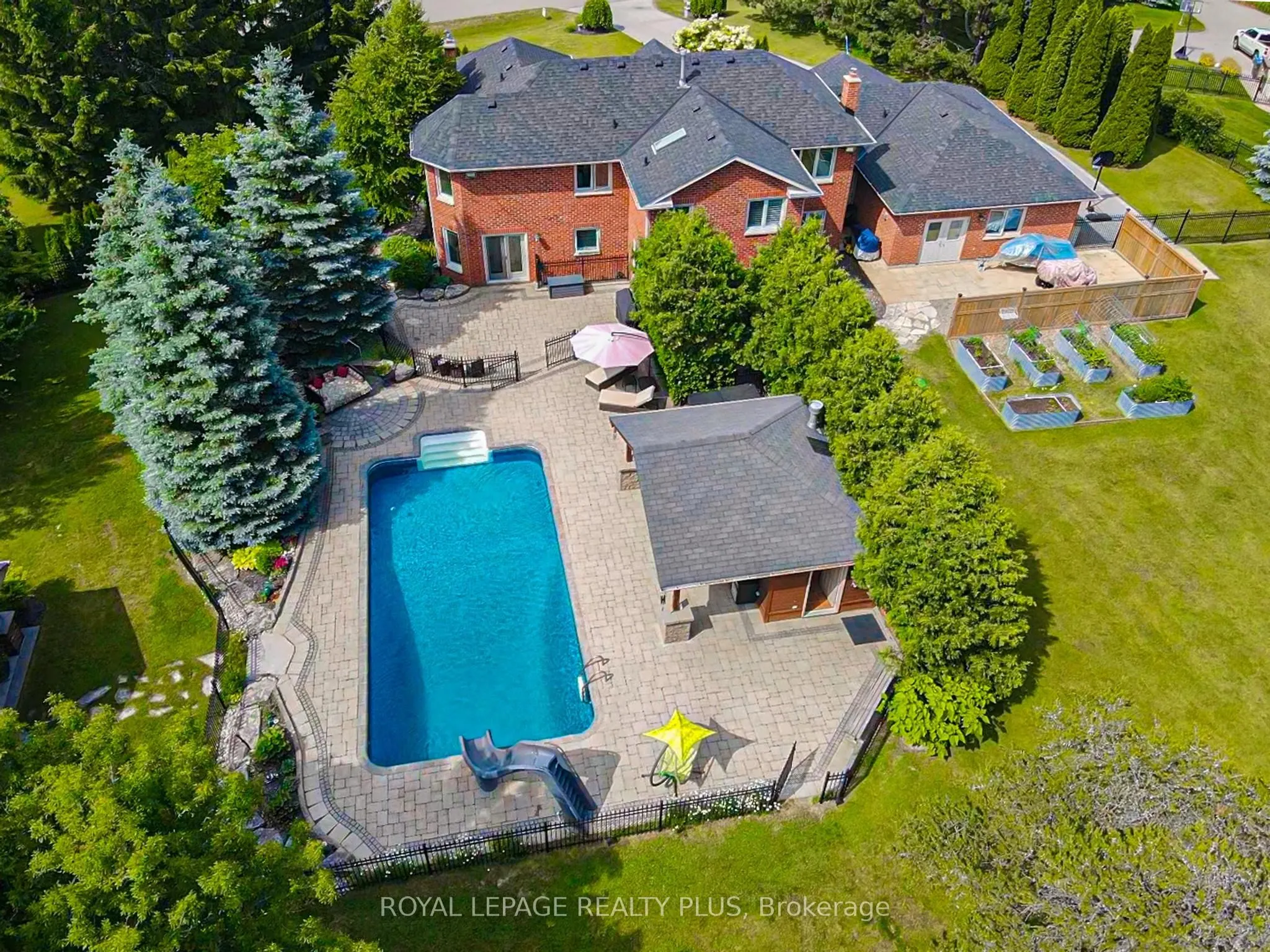 5 Coates Hill Court