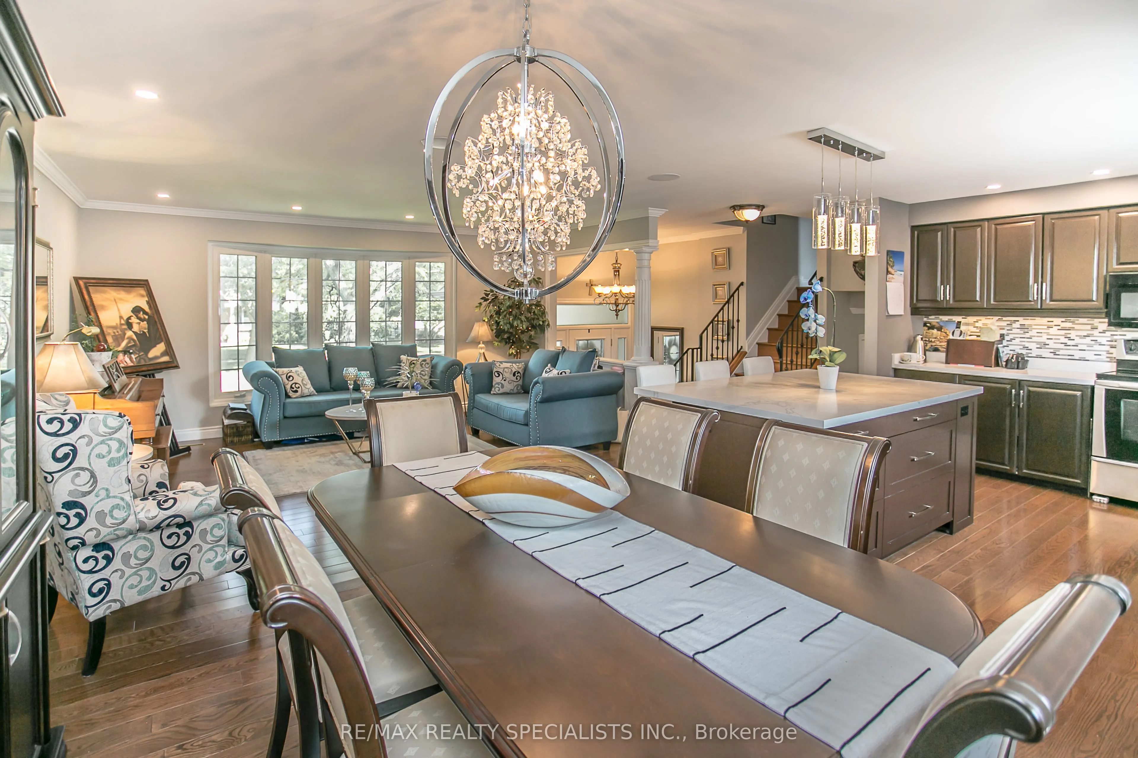 2422 Ventura Drive