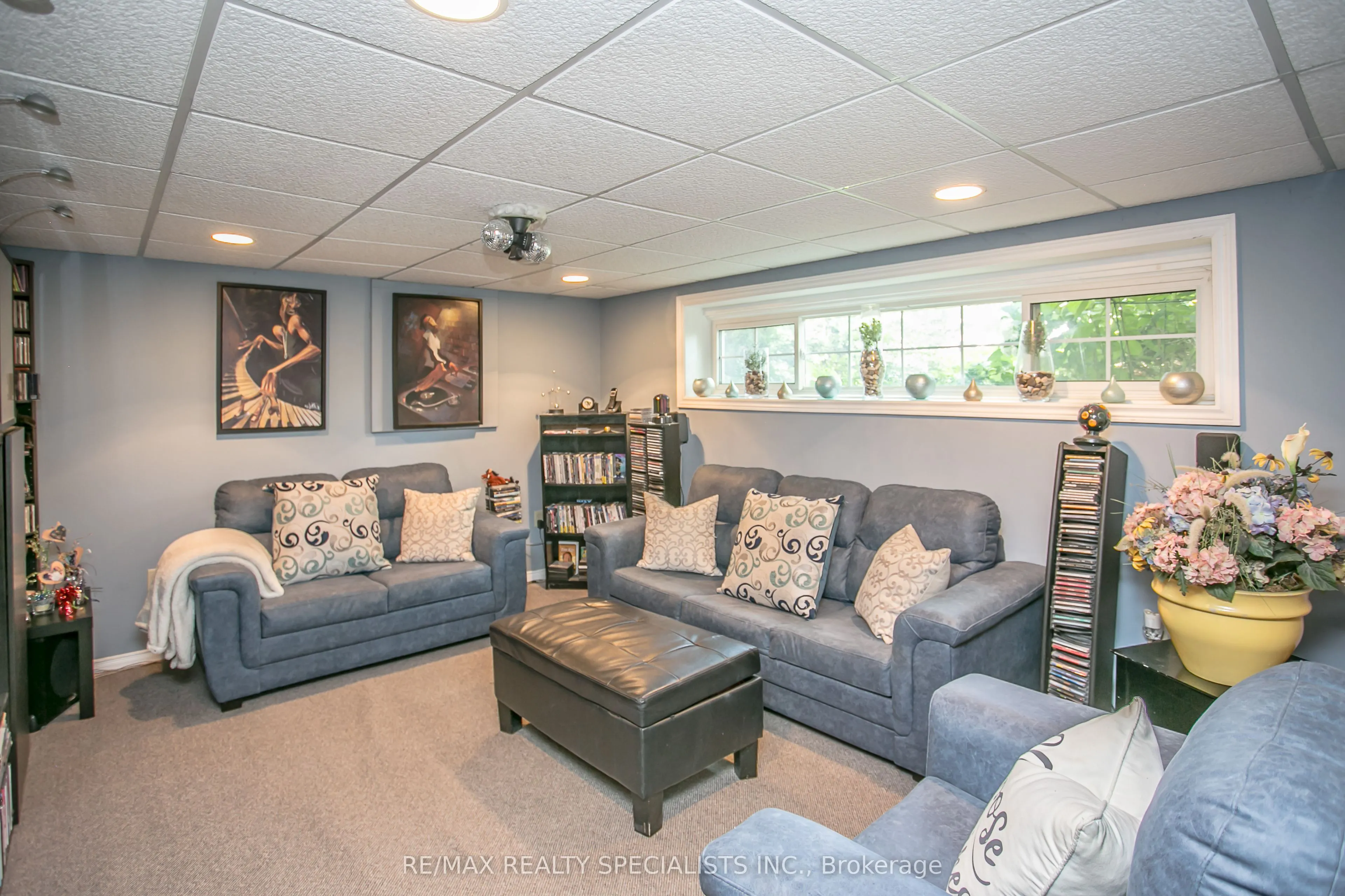 2422 Ventura Drive