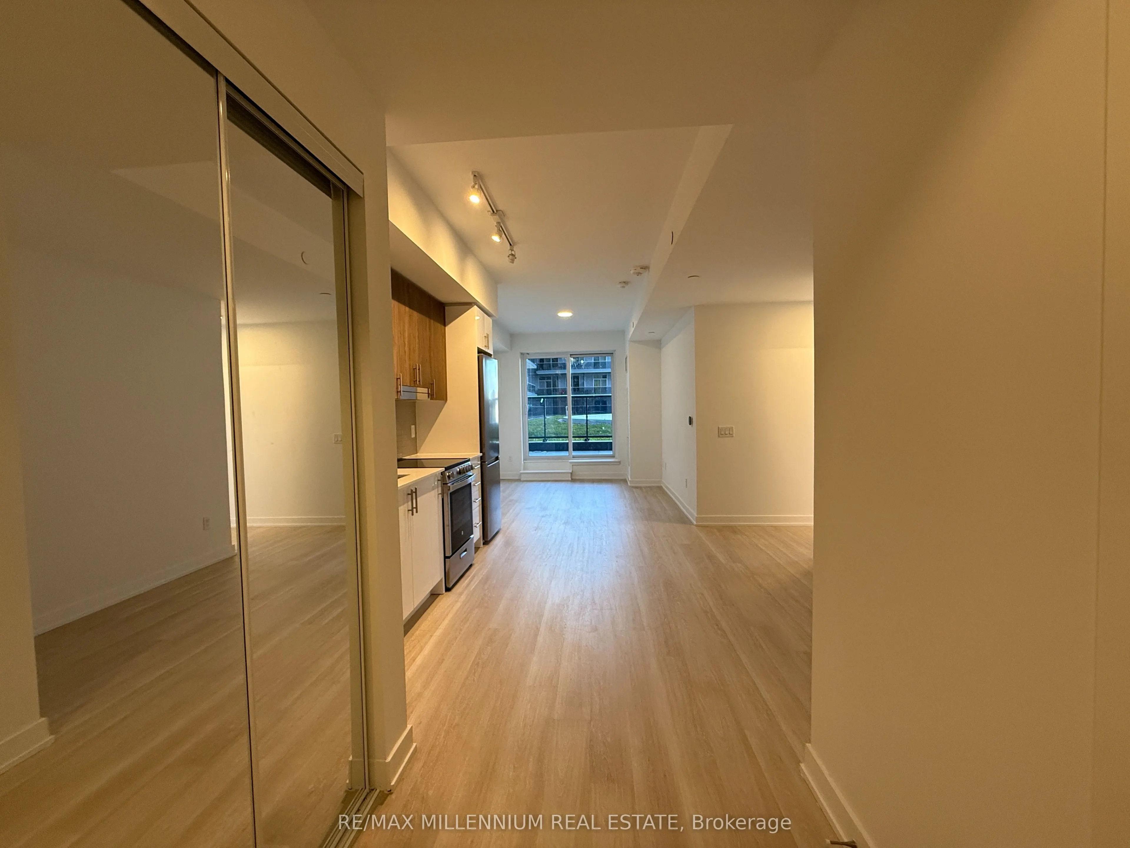 5105 Hurontario Street, #302