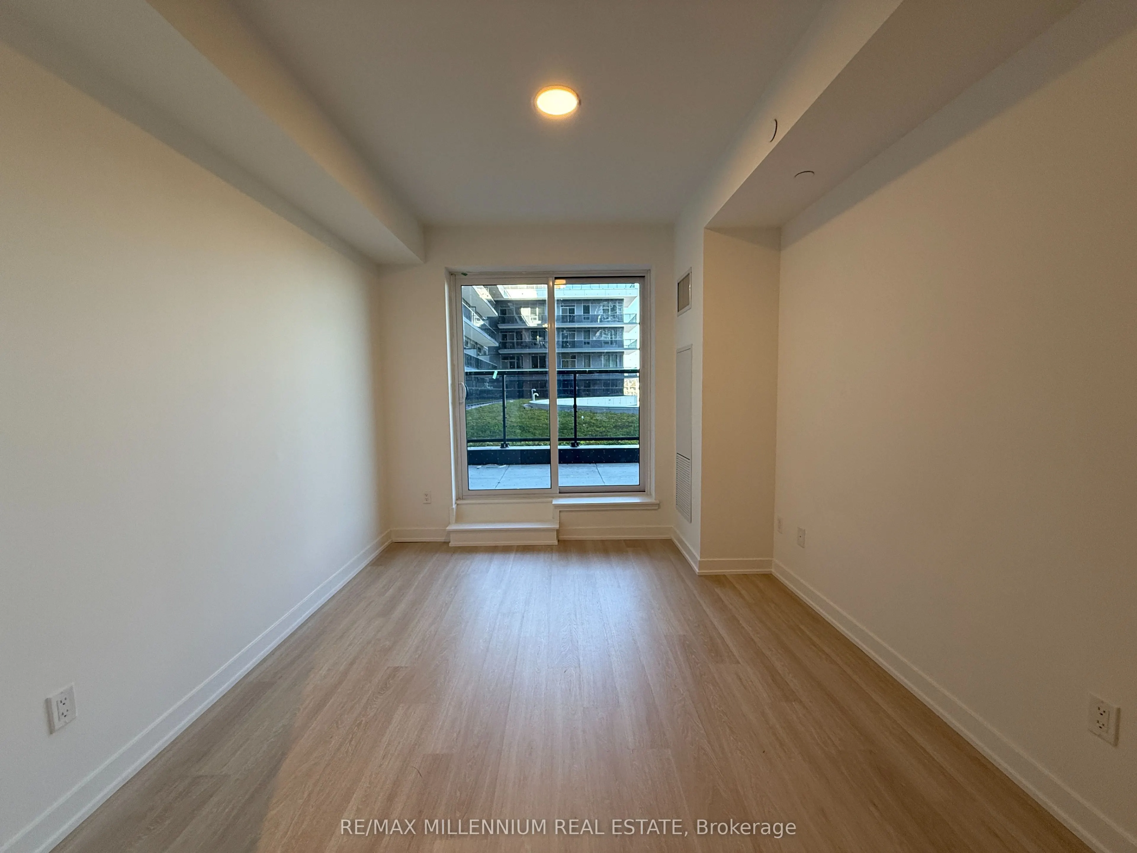 5105 Hurontario Street, #302