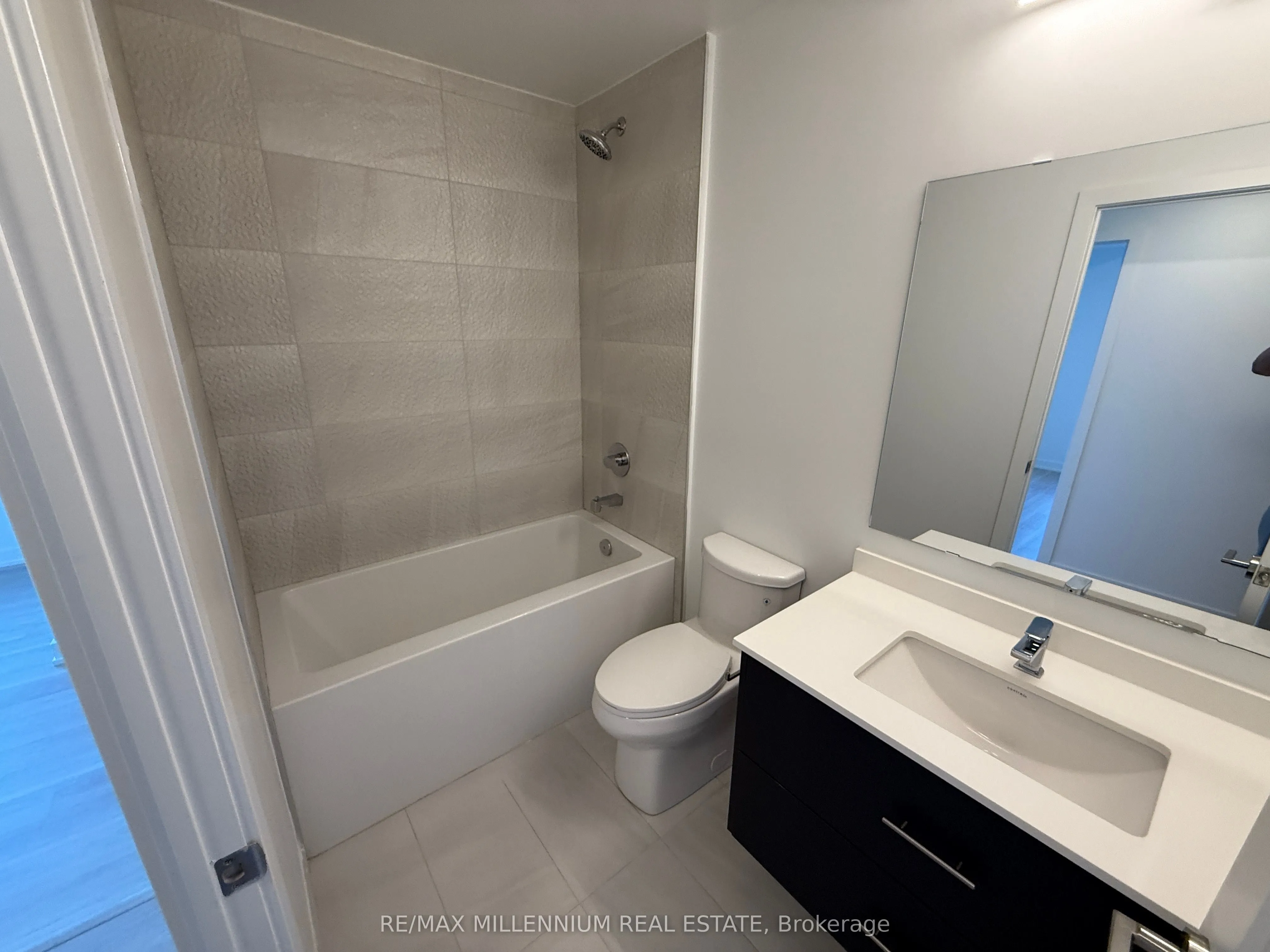 5105 Hurontario Street, #302
