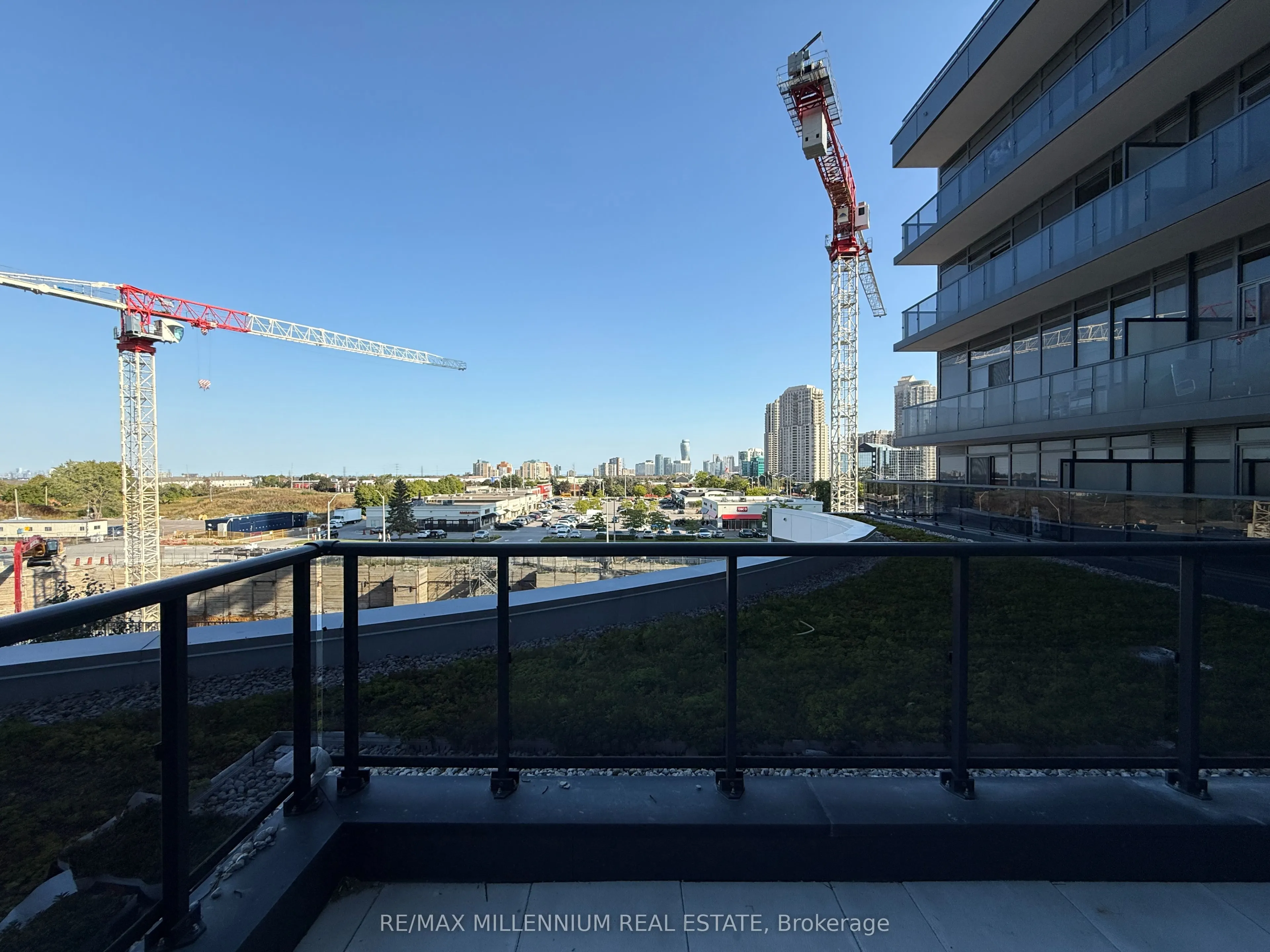 5105 Hurontario Street, #302