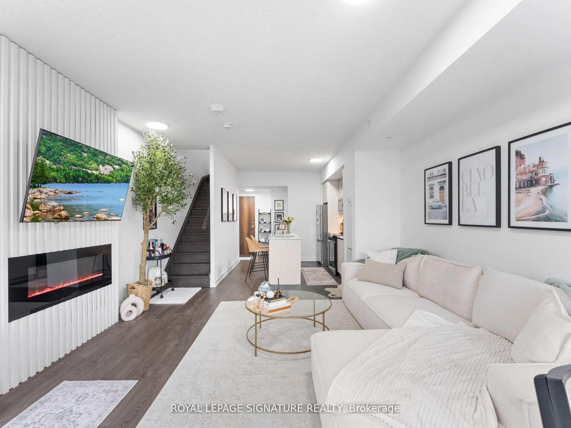 251 Manitoba Street S, #132