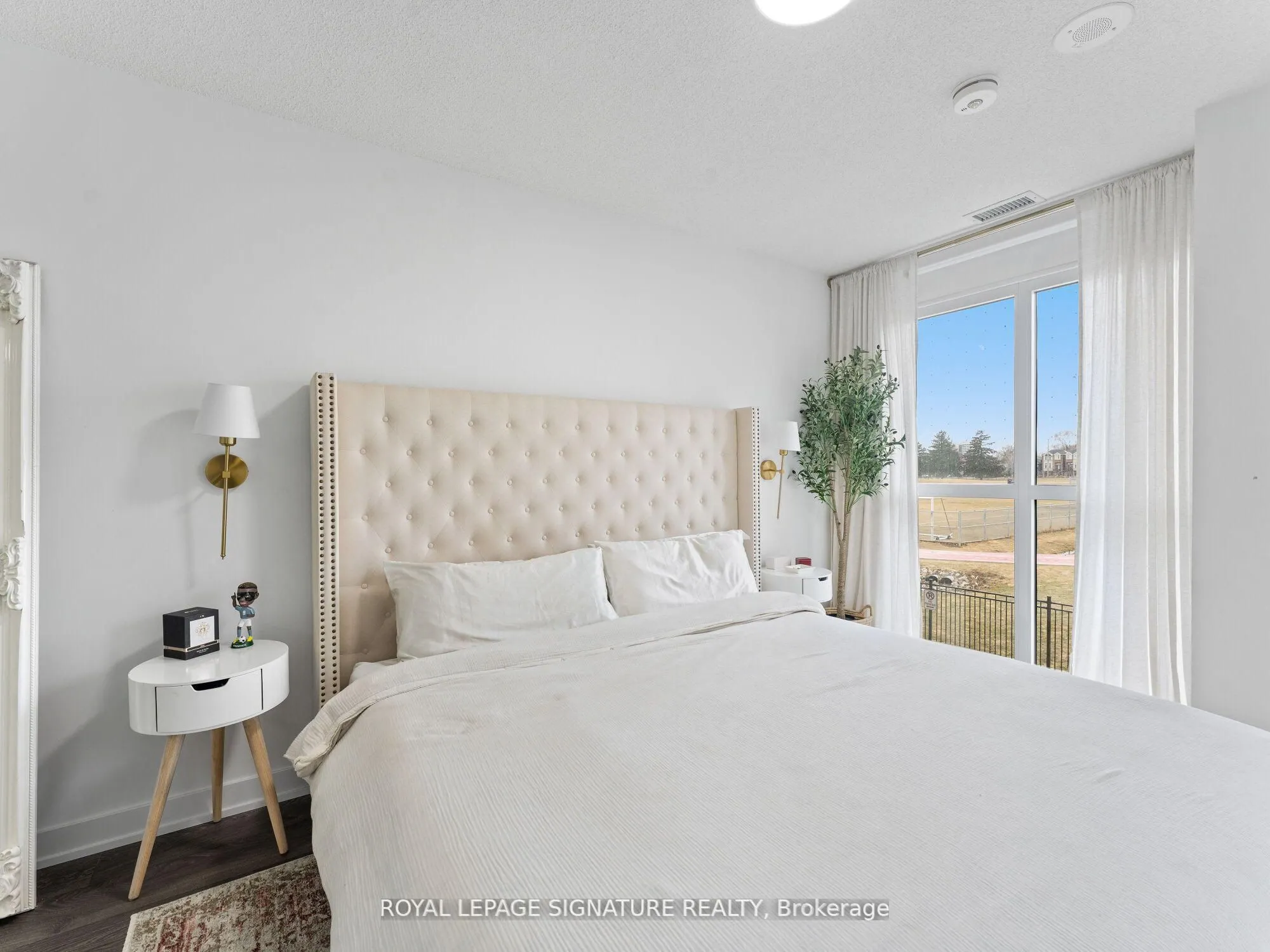 251 Manitoba Street S, #132