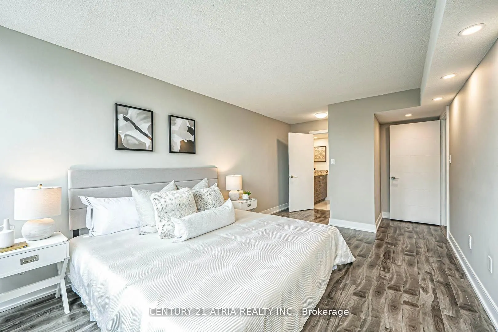 350 Webb Drive, #206