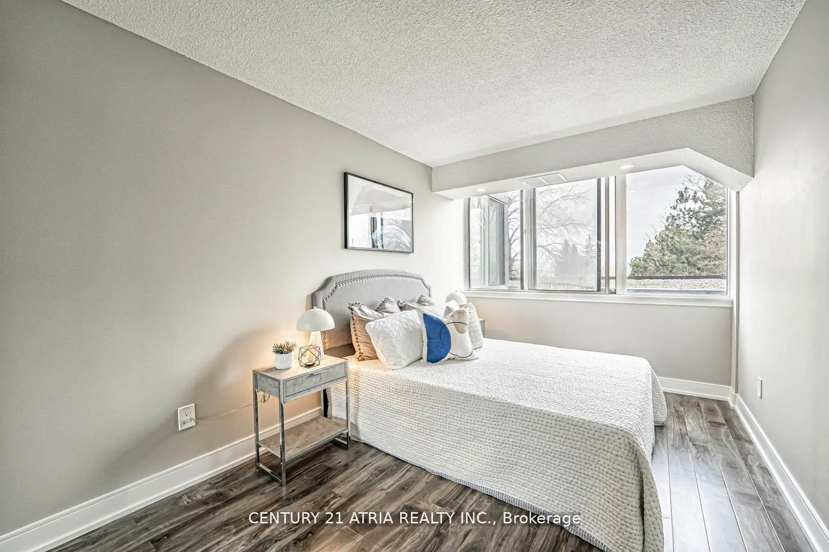 350 Webb Drive, #206