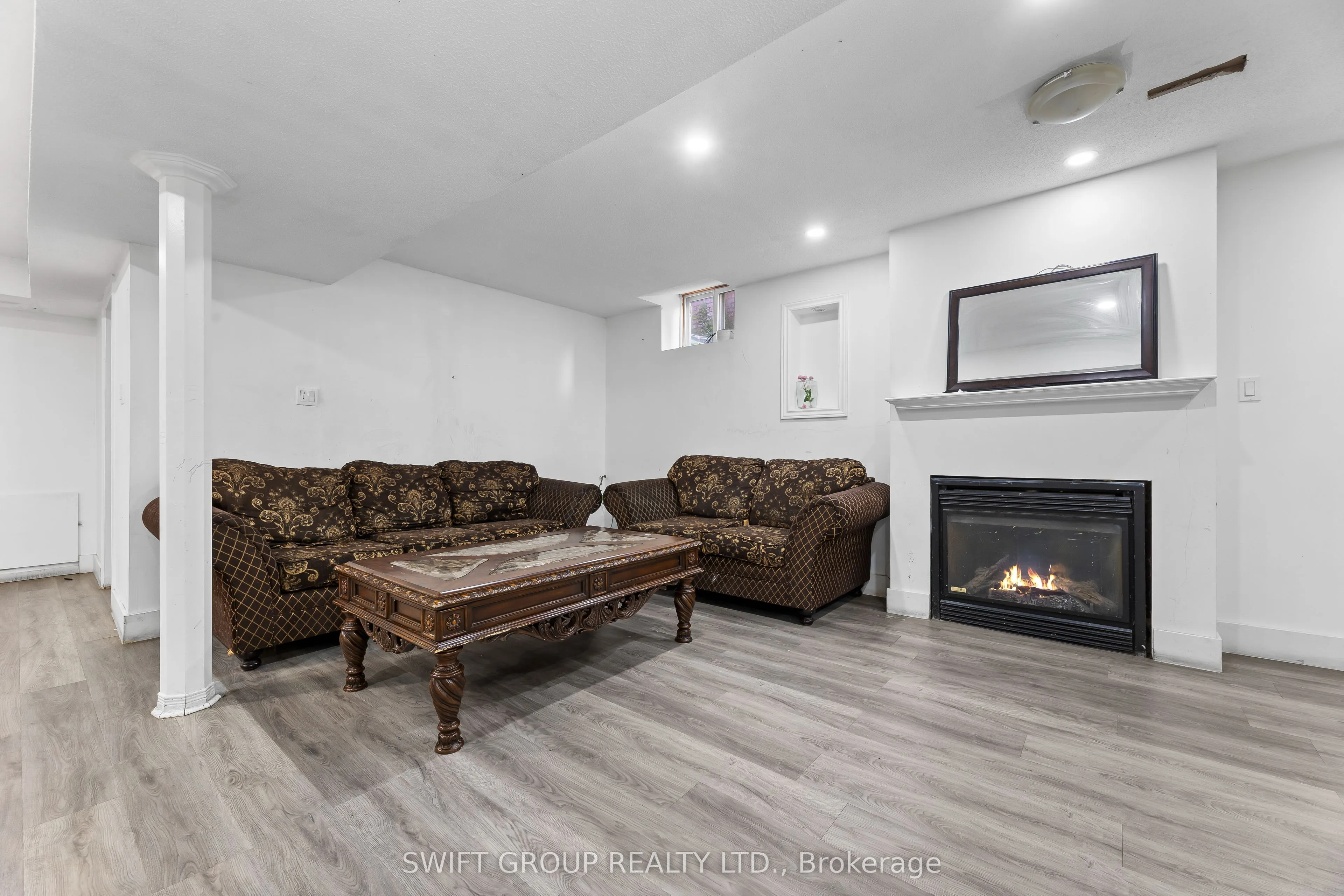 82 Flowertown Avenue