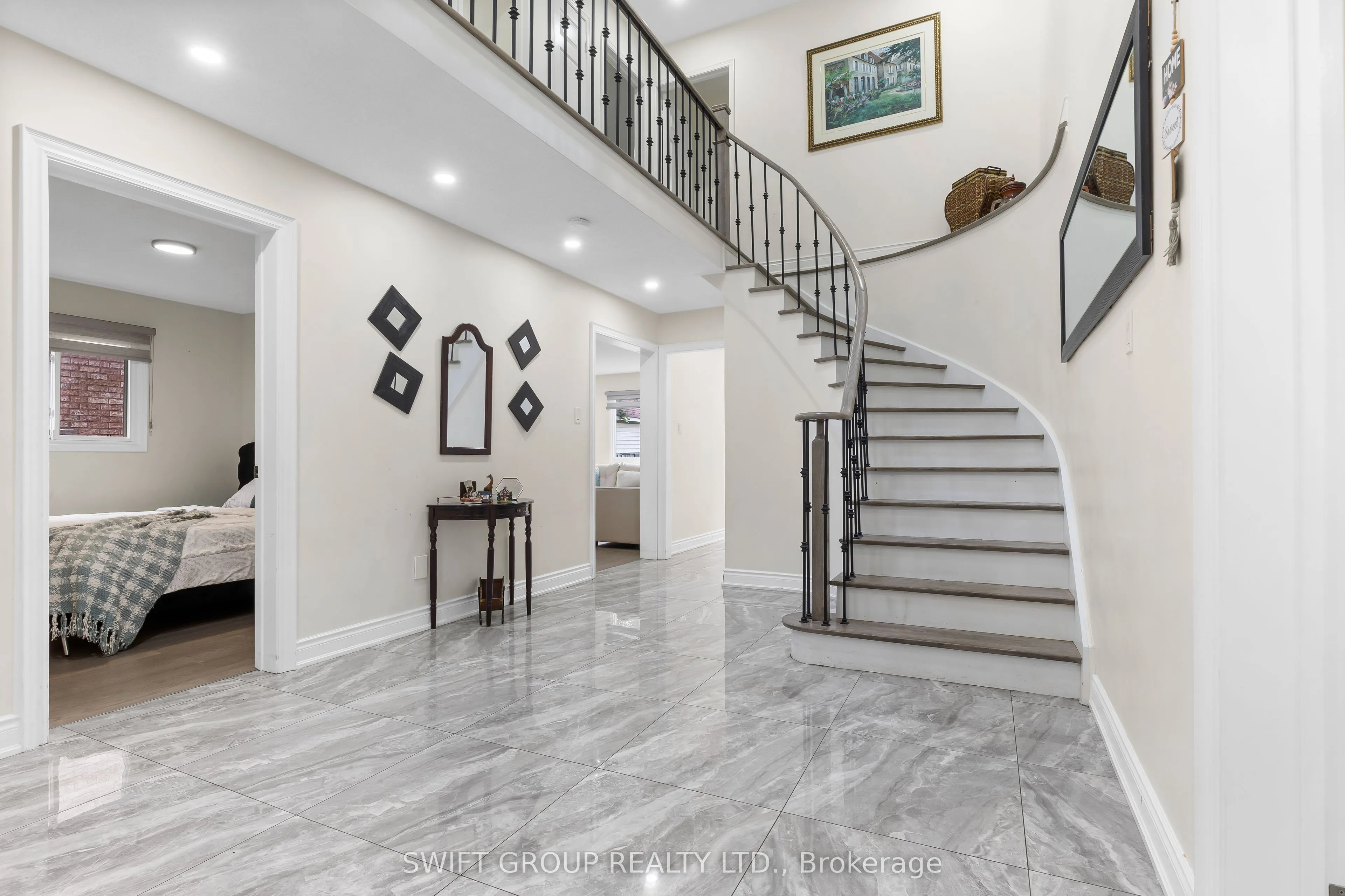 82 Flowertown Avenue