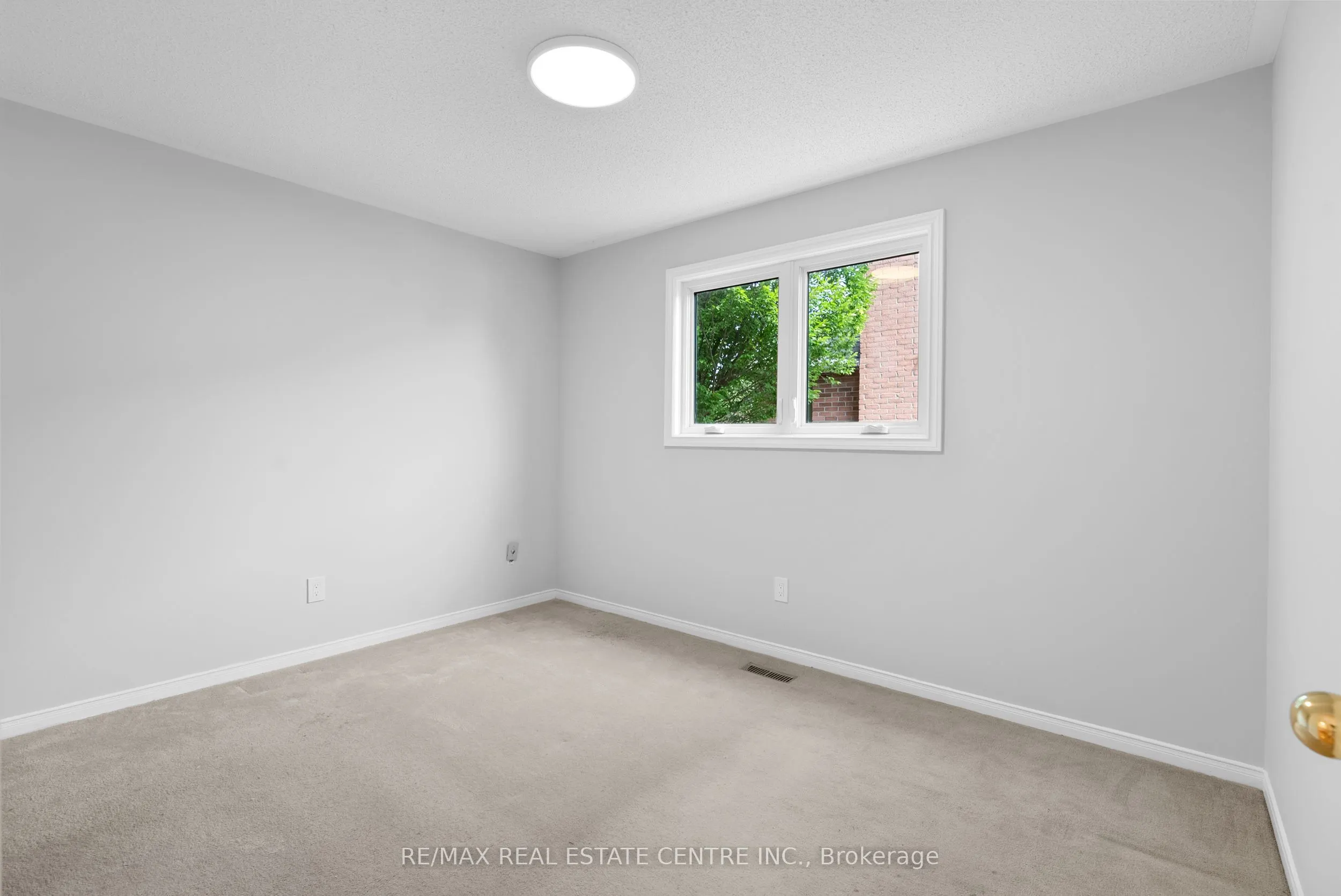 4623 Hewicks Lane