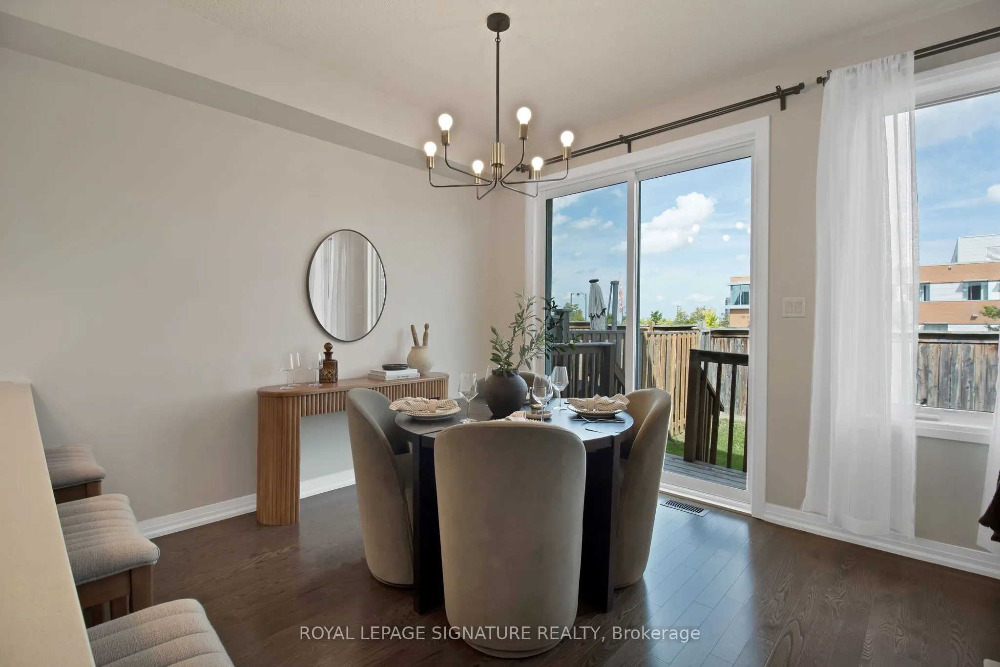 741 Banks Crescent