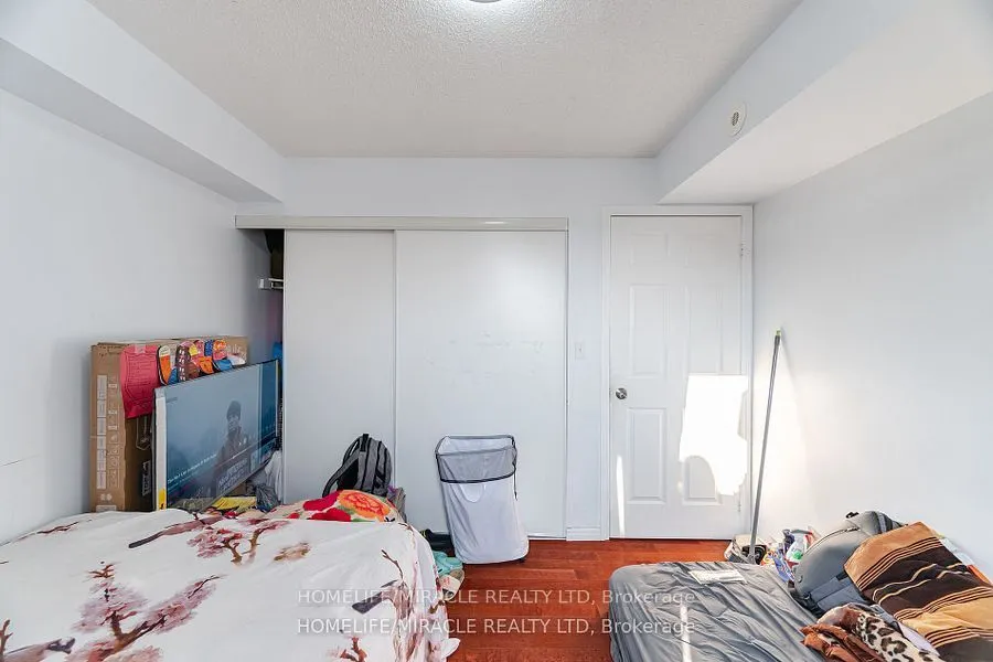 3049 Finch Avenue W, #2002