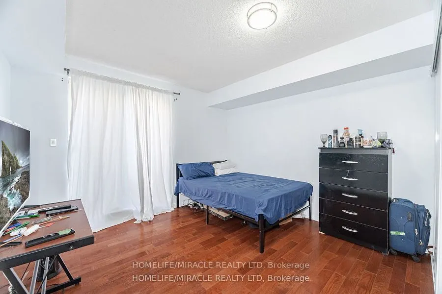 3049 Finch Avenue W, #2002