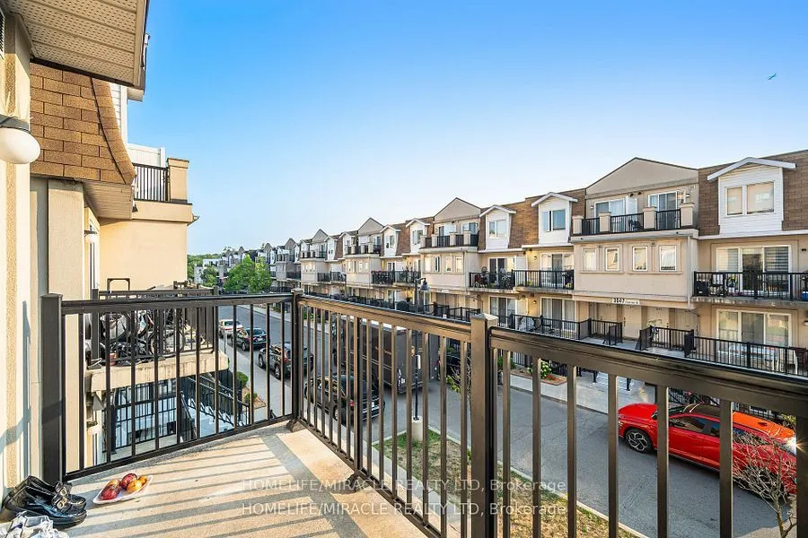 3049 Finch Avenue W, #2002