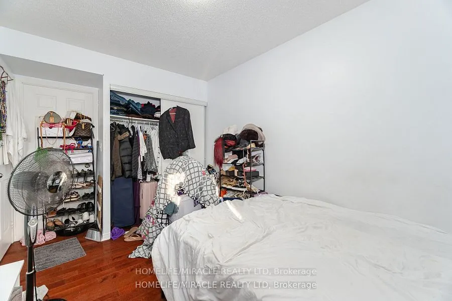 3049 Finch Avenue W, #2002
