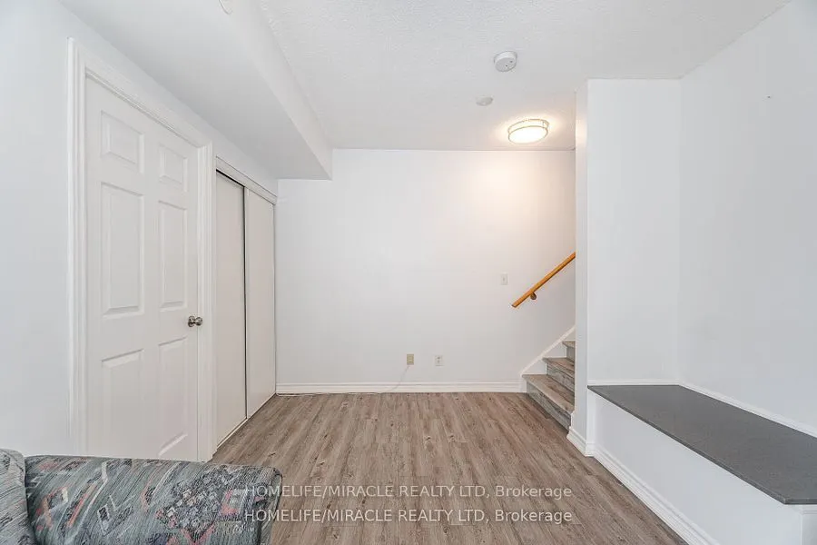 3049 Finch Avenue W, #2002