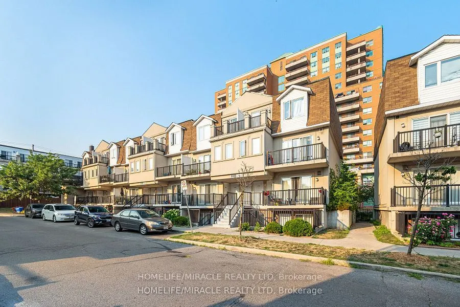 3049 Finch Avenue W, #2002