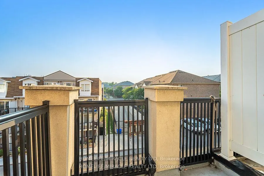 3049 Finch Avenue W, #2002