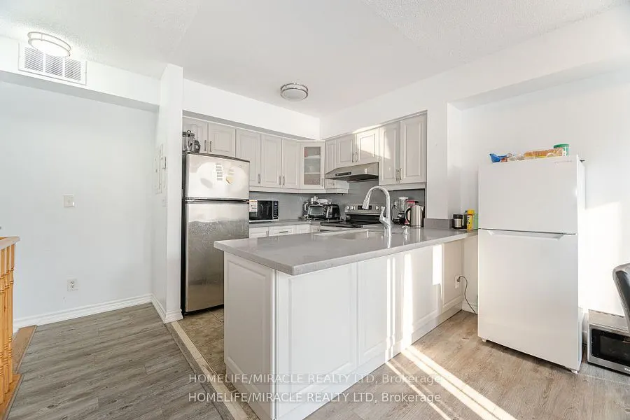 3049 Finch Avenue W, #2002