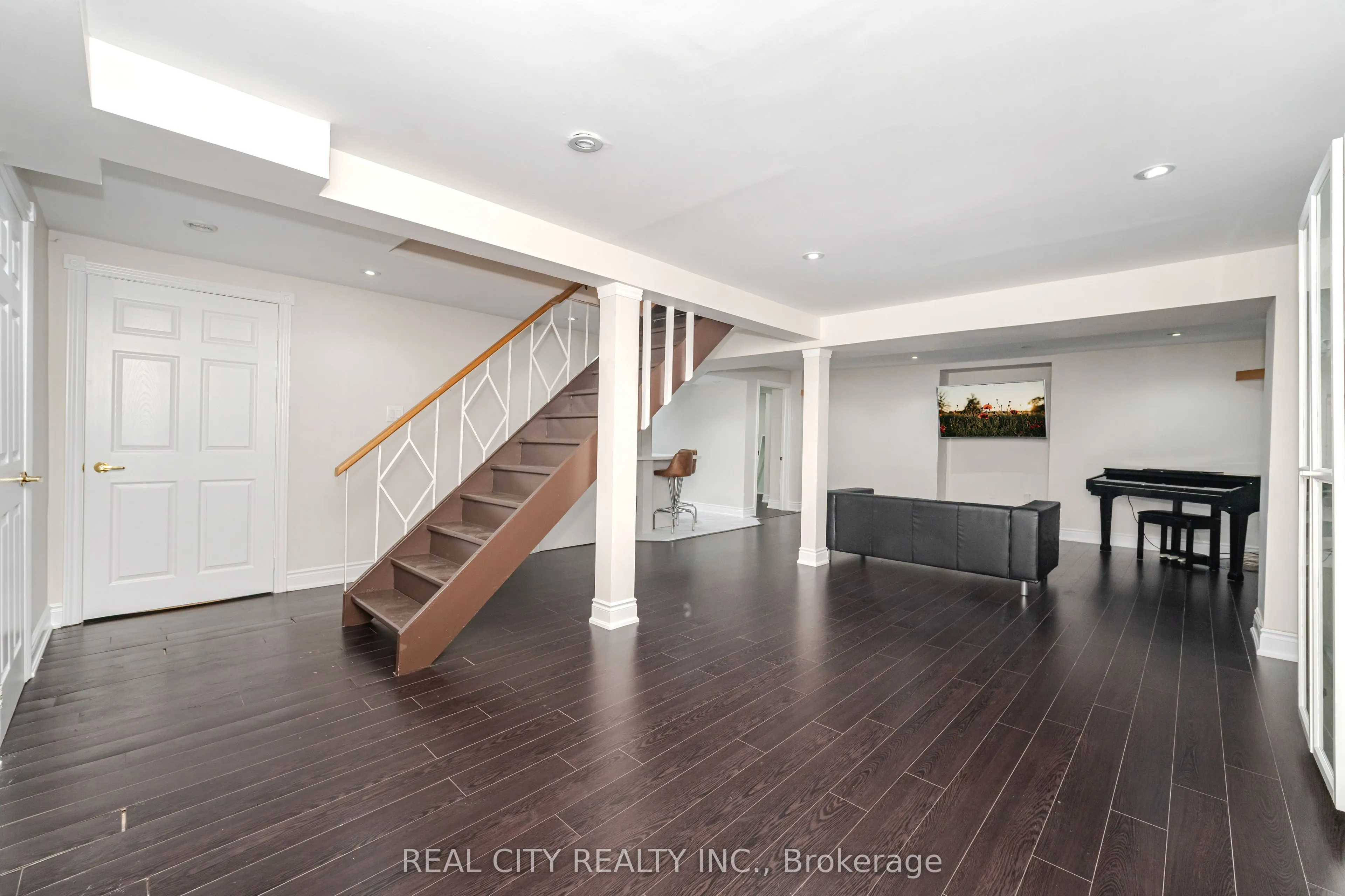 36 Jeremy Place