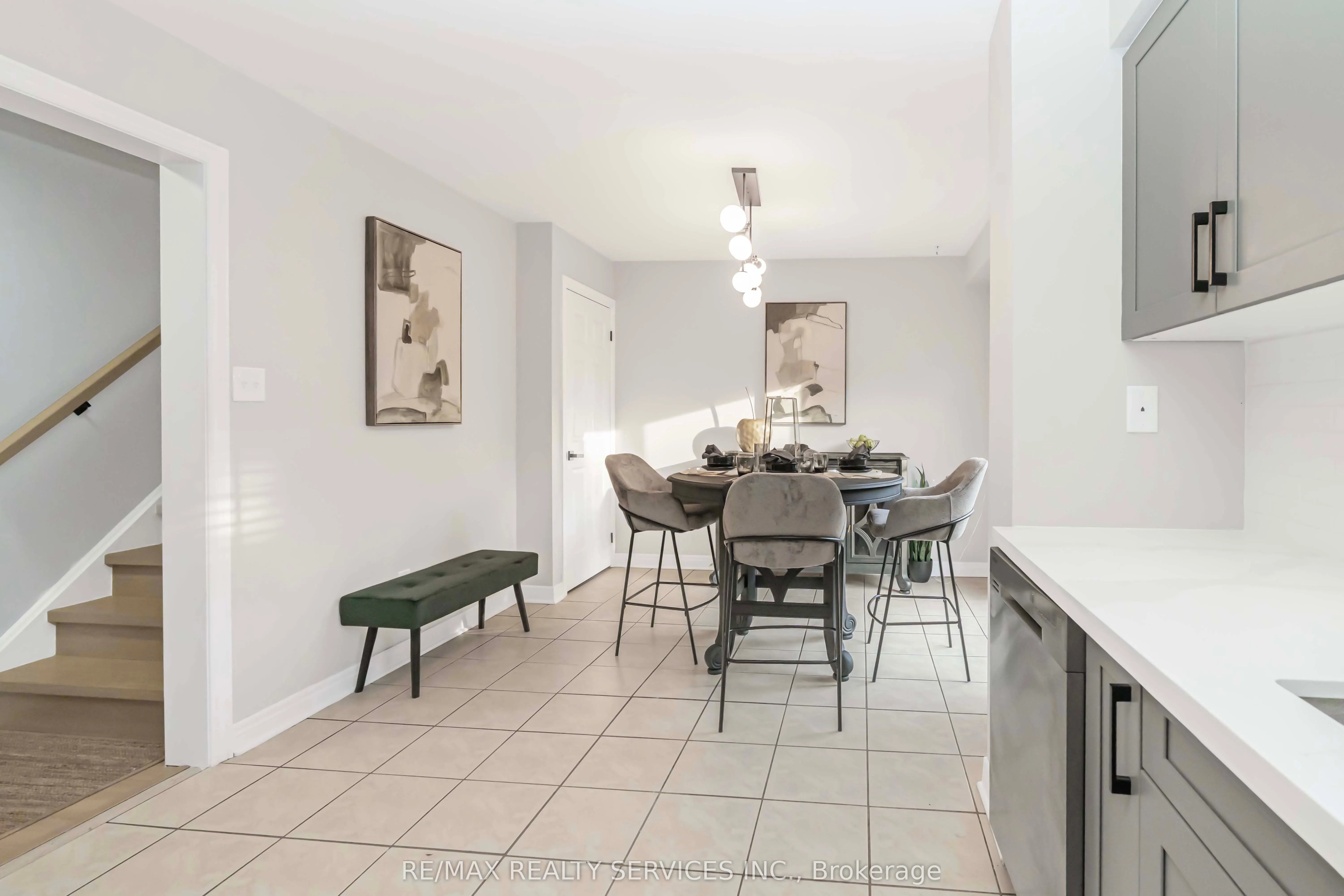 46 Oakmeadow Drive
