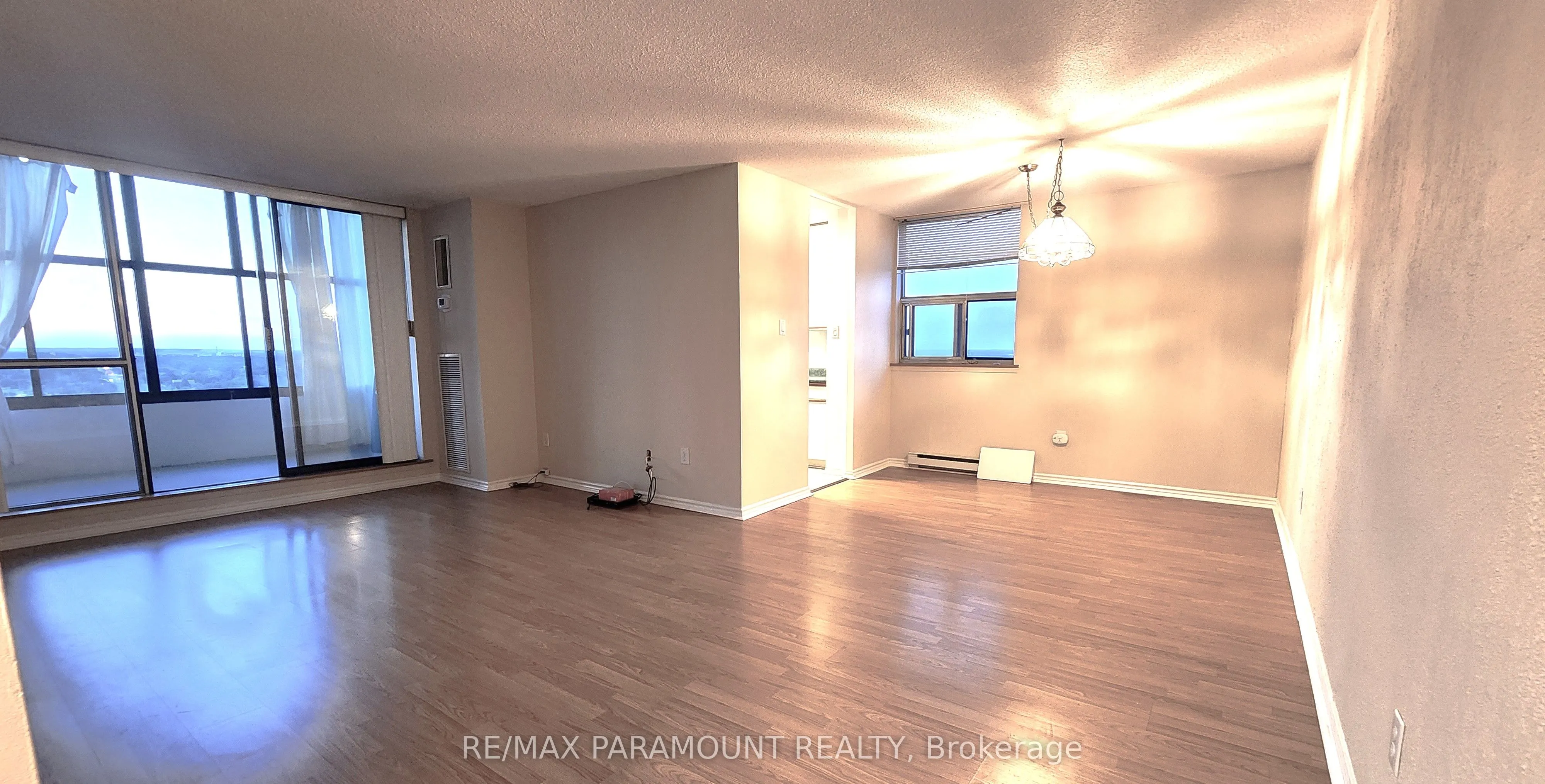 25 Kensington Road, #1902