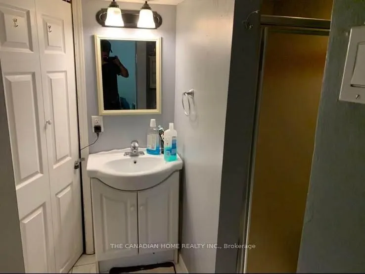 15 Hinchley Wood Grove, #Basement