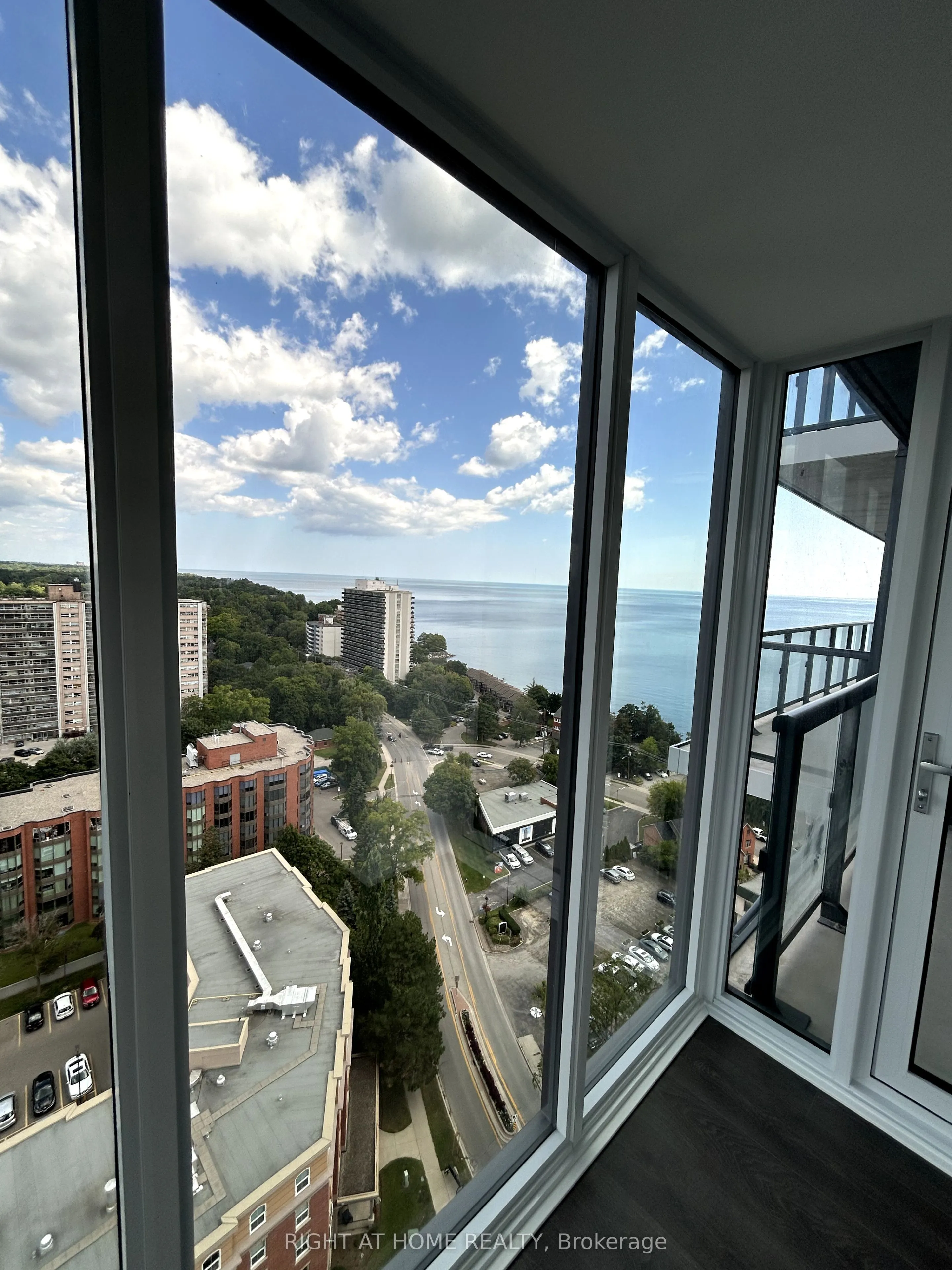 370 Martha Street, #1802