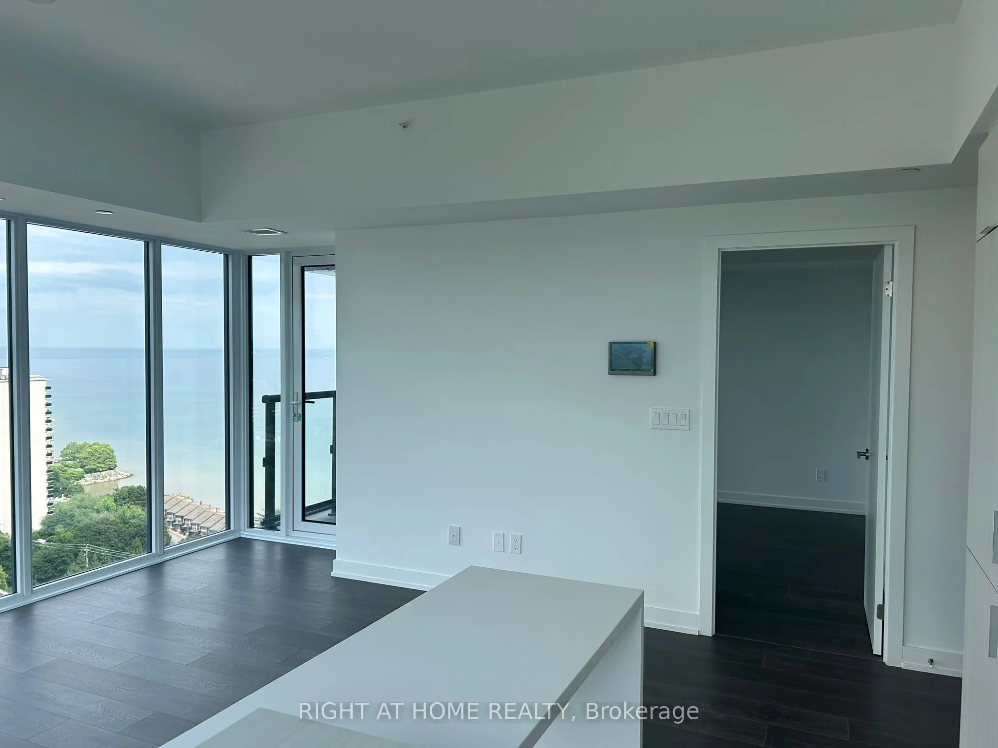 370 Martha Street, #1802