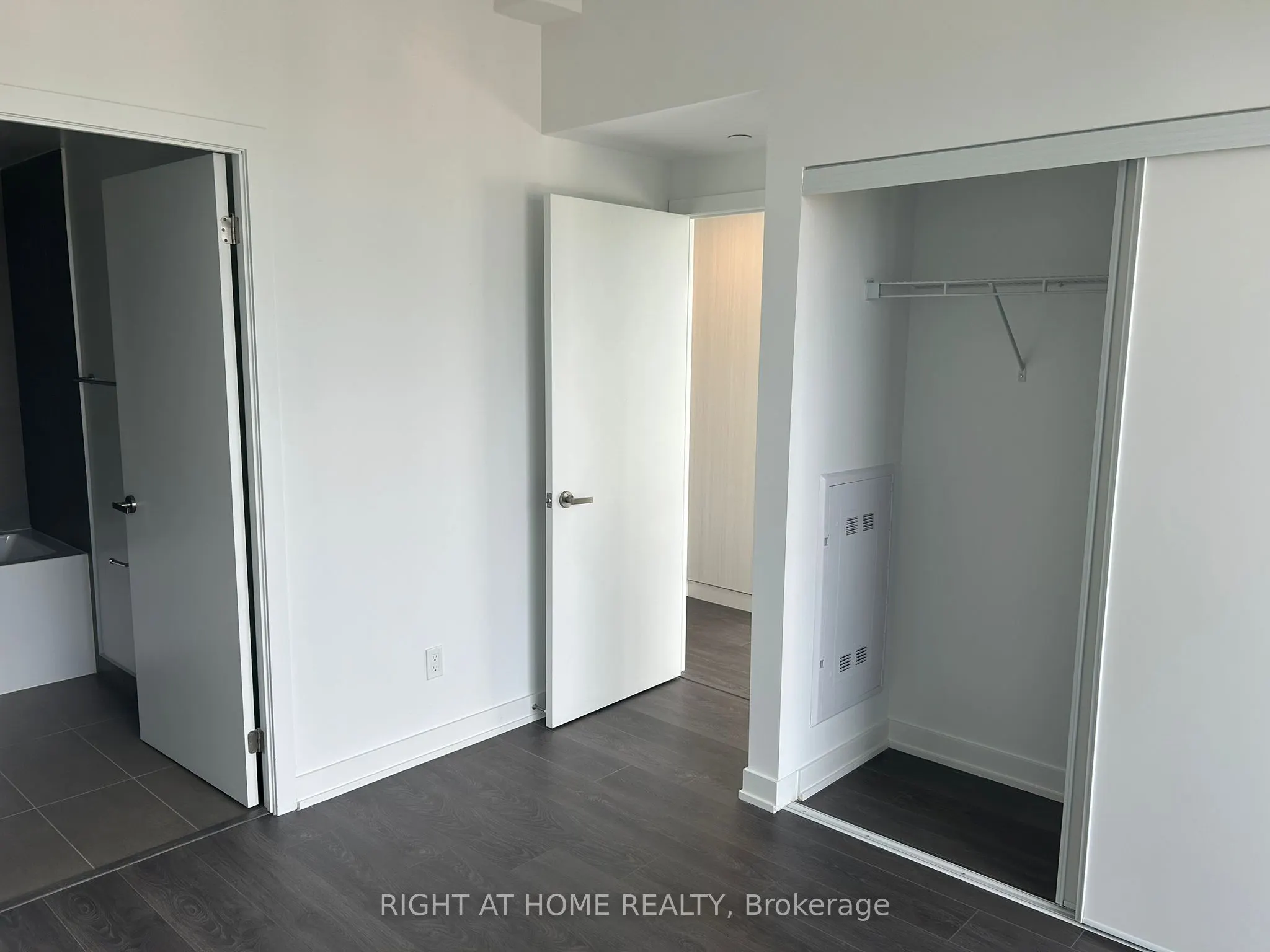 370 Martha Street, #1802