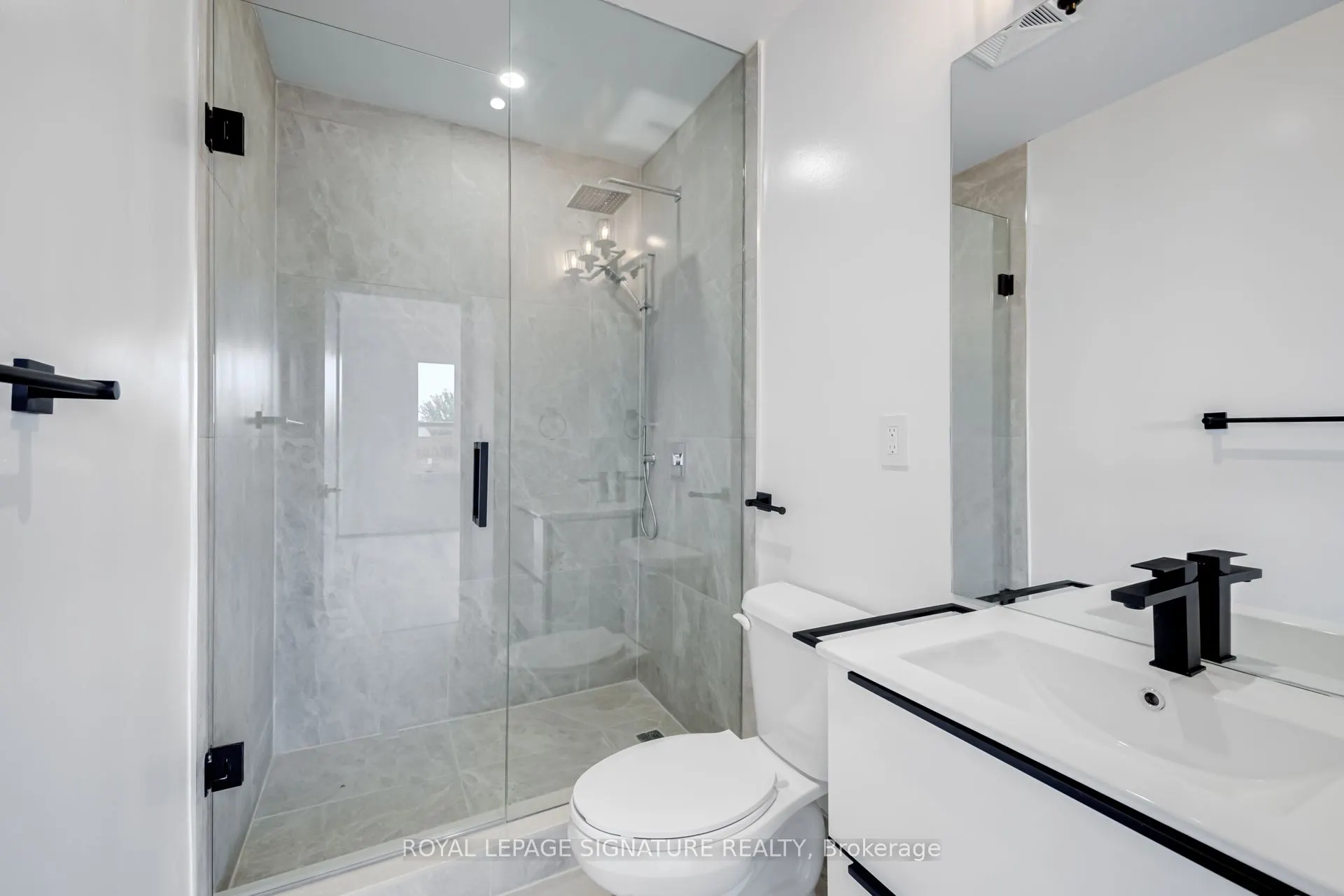 3039 Dundas Street W, #PH7
